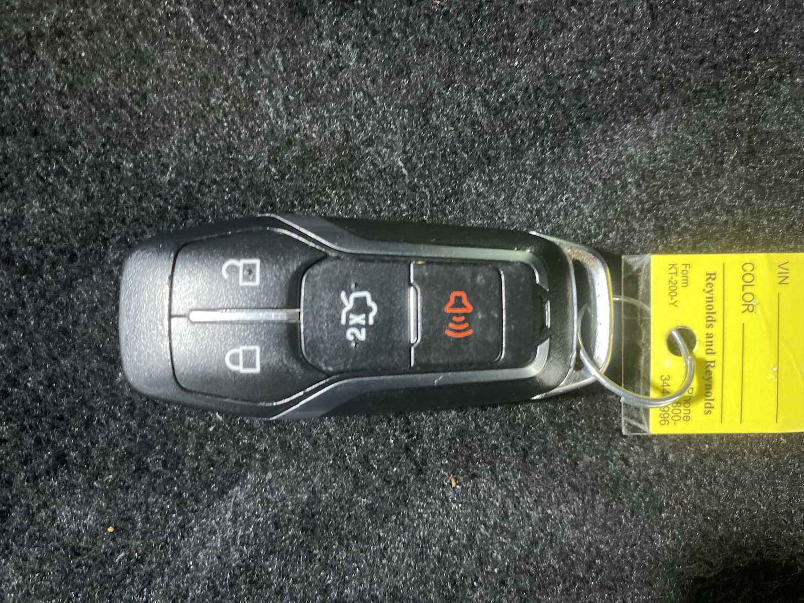 Thumbnail: 2015 Ford Edge - 20