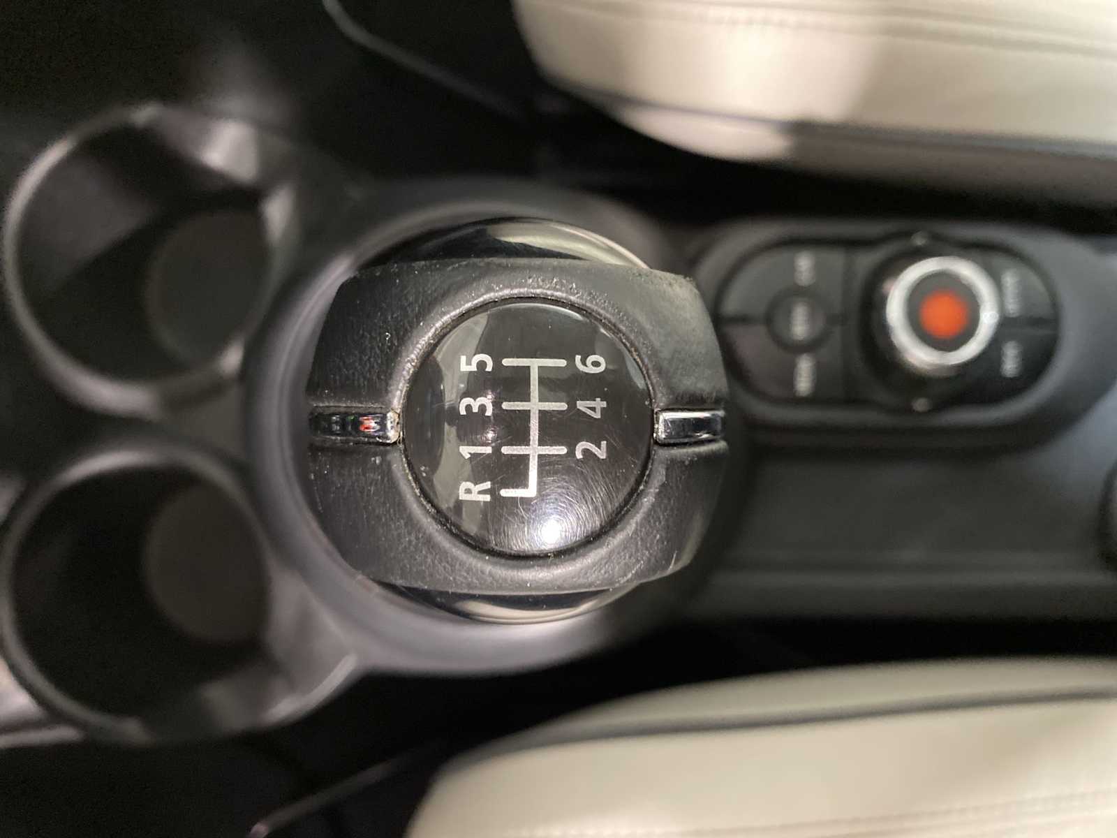 Thumbnail: 2019 MINI Cooper Hardtop - 17