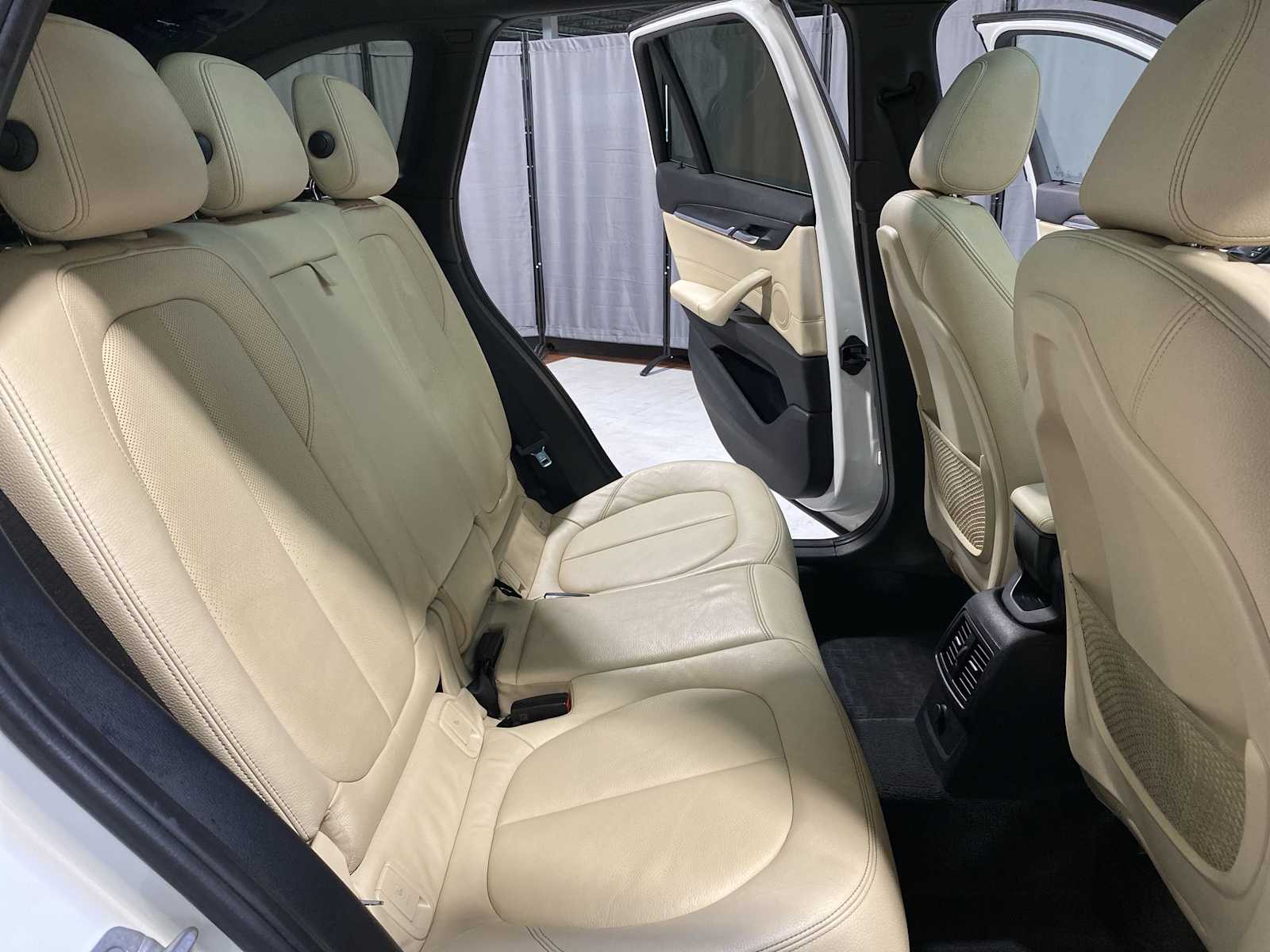 2017 BMW X1 xDrive28i 13