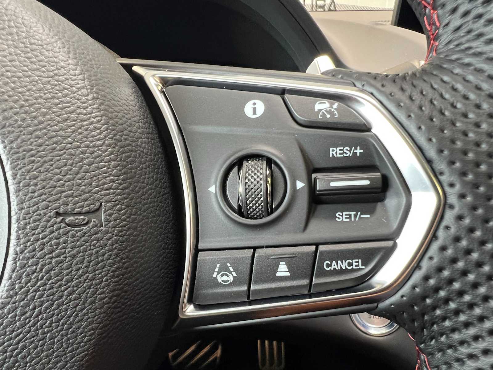 2025 Acura RDX Base 18