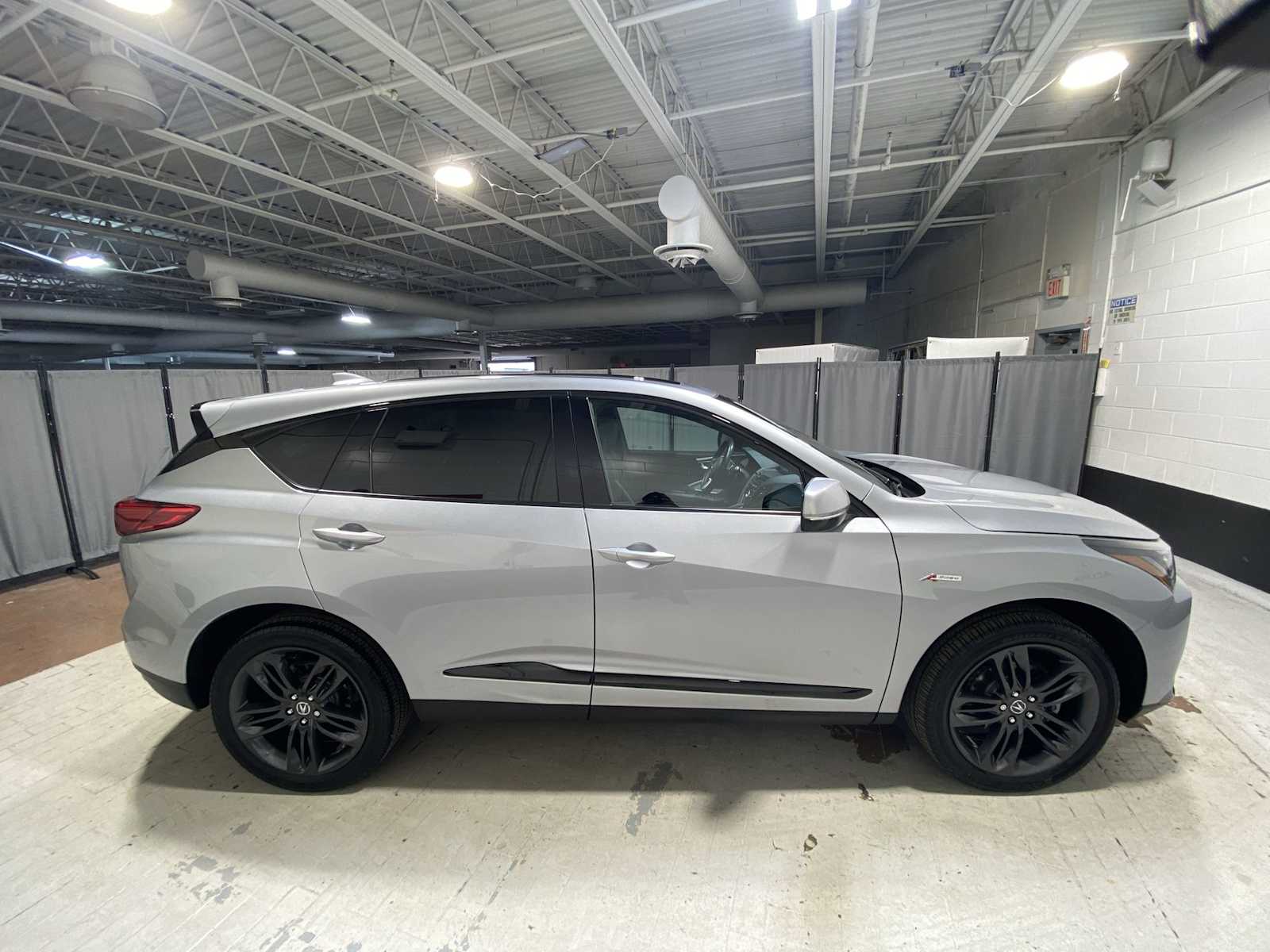 Thumbnail: 2023 Acura RDX - 27