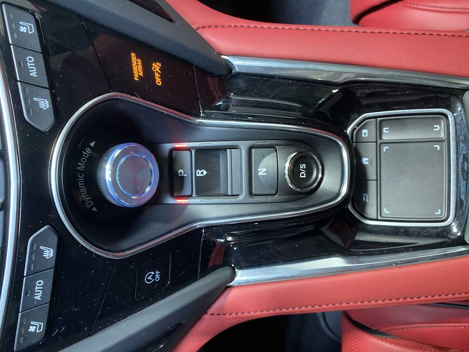 Thumbnail: 2025 Acura RDX - 17