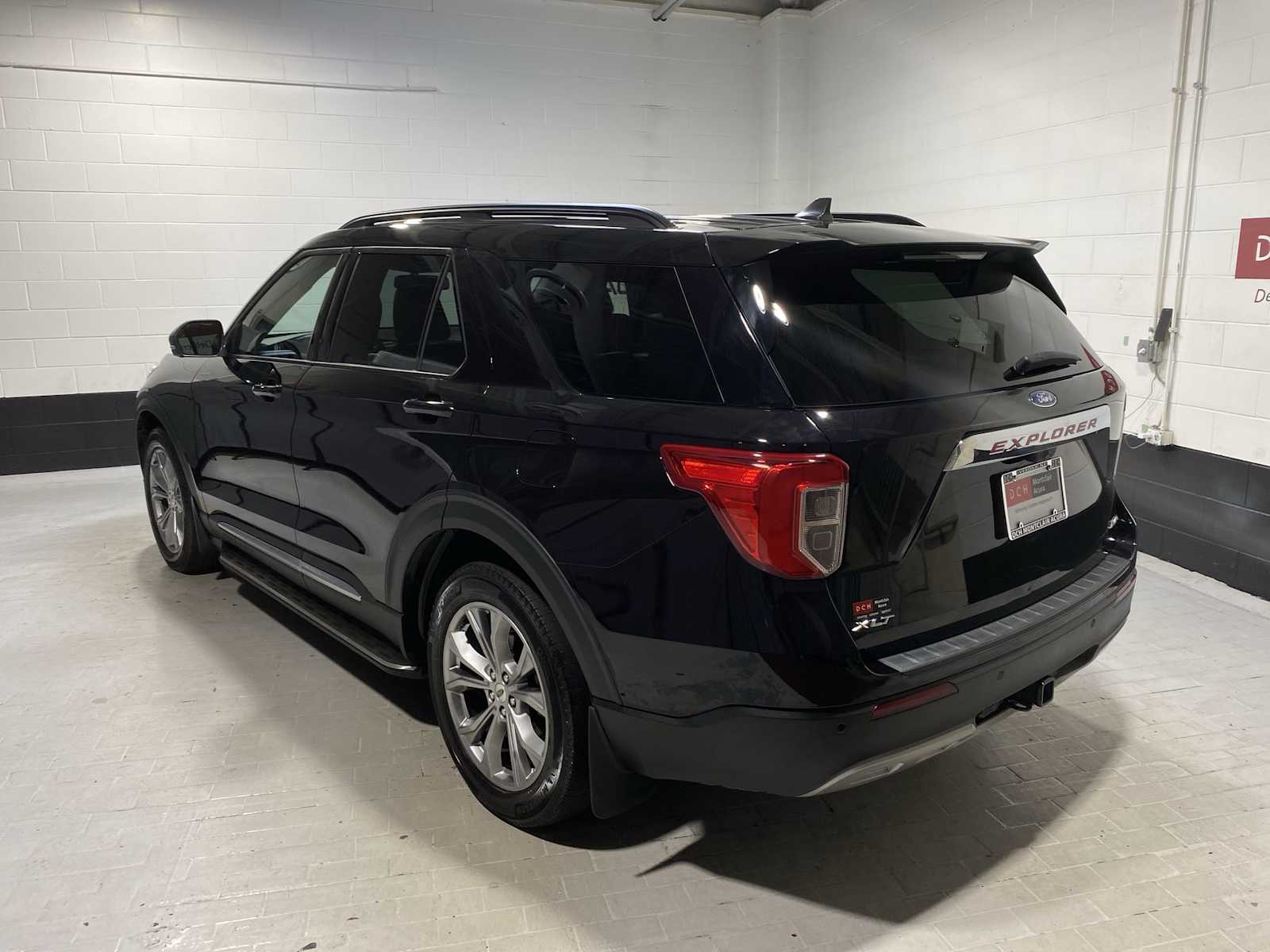 Thumbnail: 2022 Ford Explorer - 4