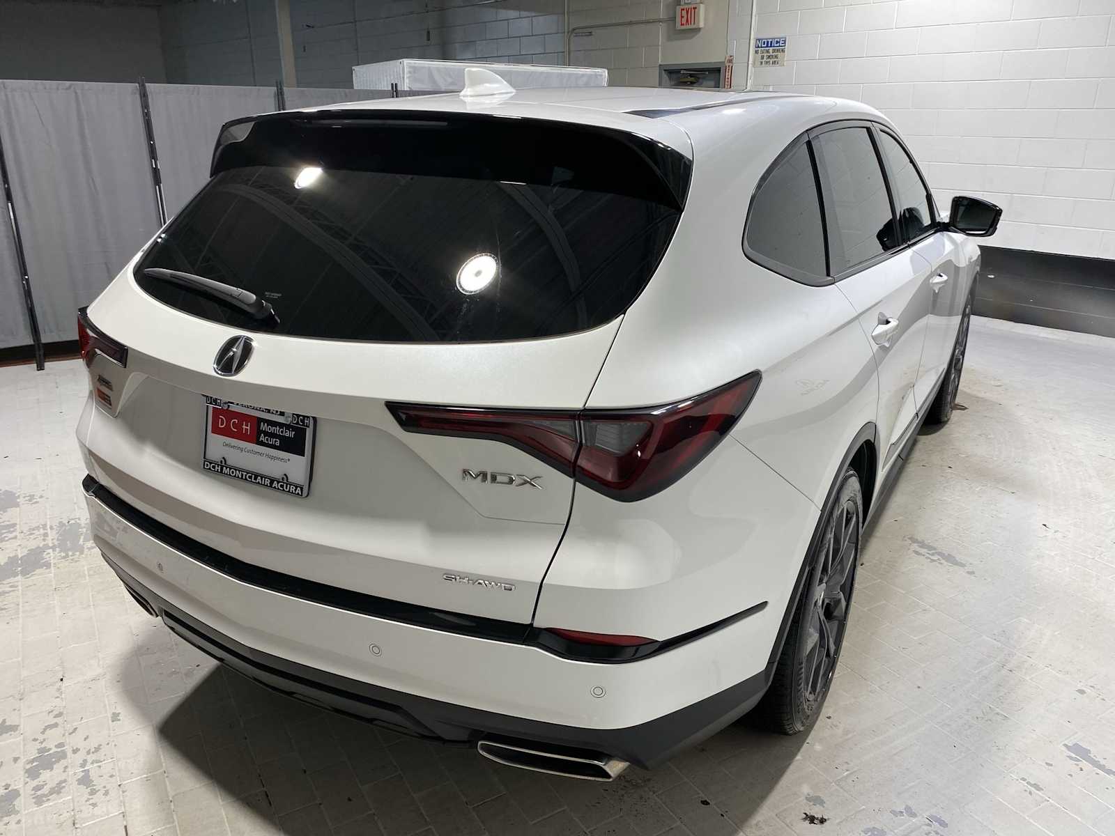 Thumbnail: 2022 Acura MDX - 26