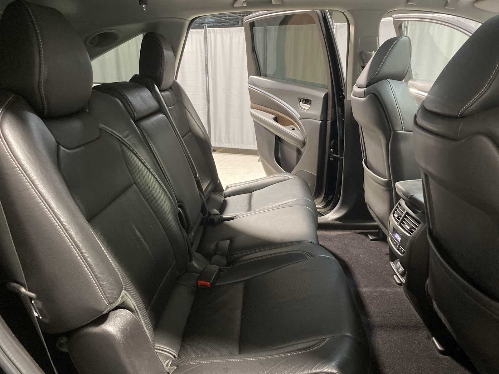 Thumbnail: 2020 Acura MDX - 13