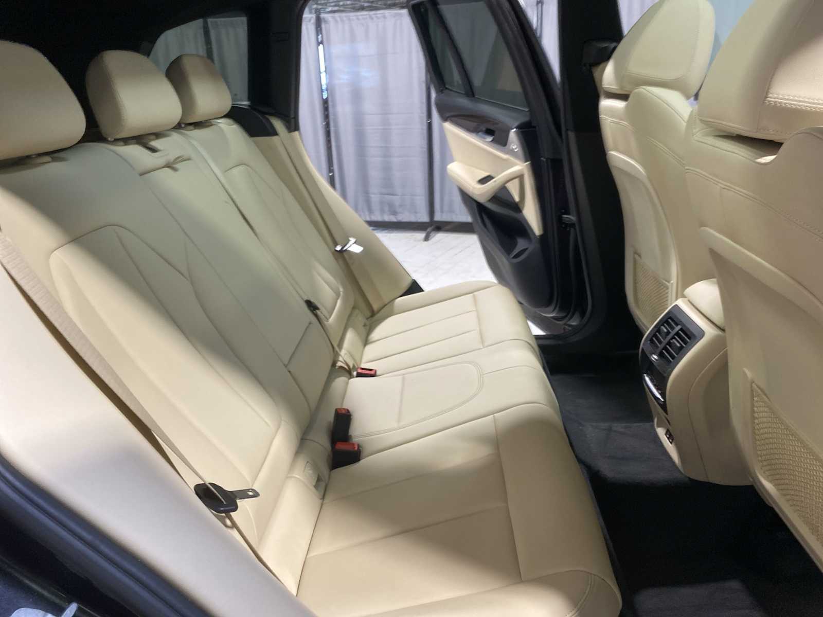 Thumbnail: 2021 BMW X3 - 13