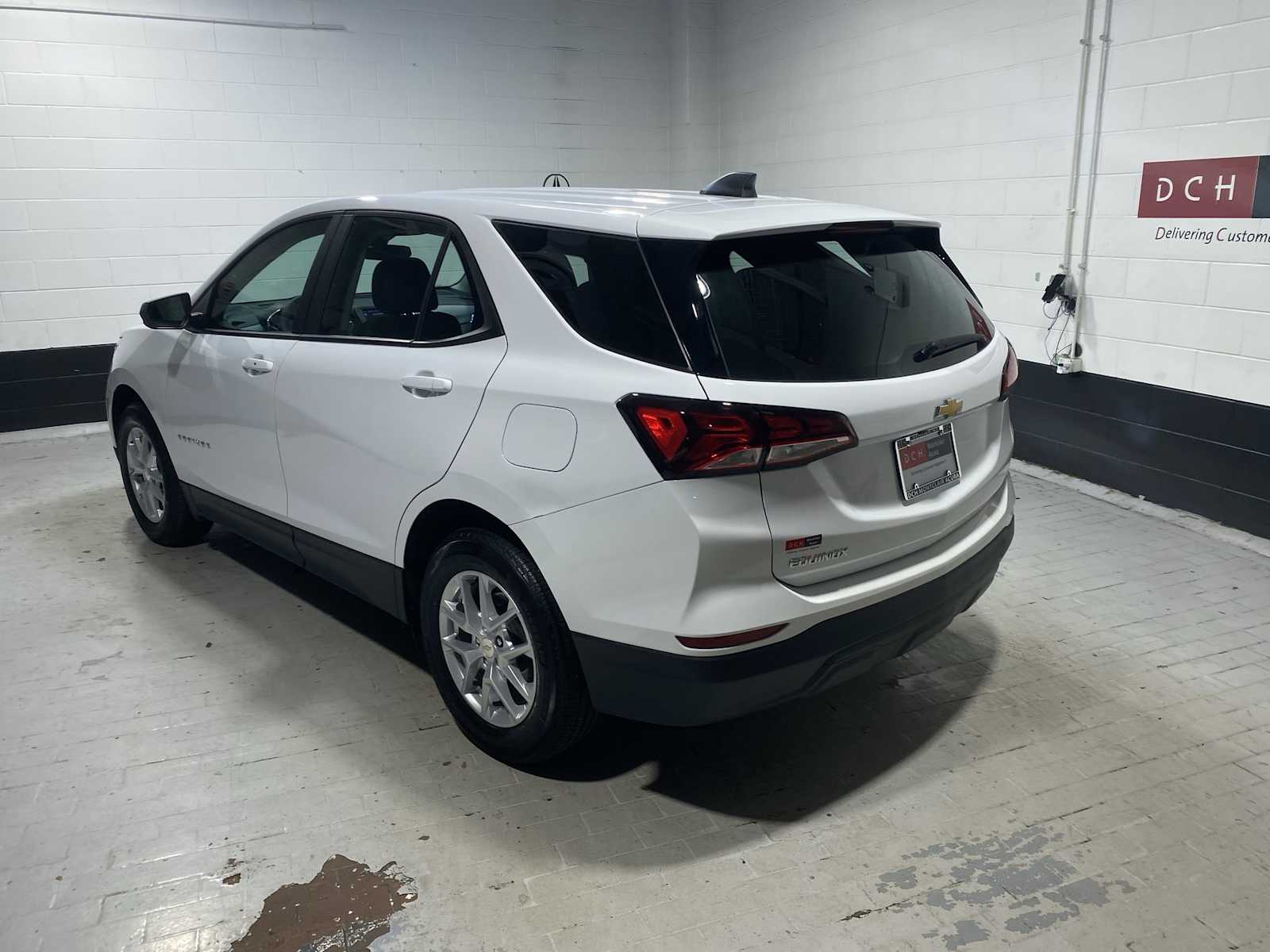 Thumbnail: 2024 Chevrolet Equinox - 4