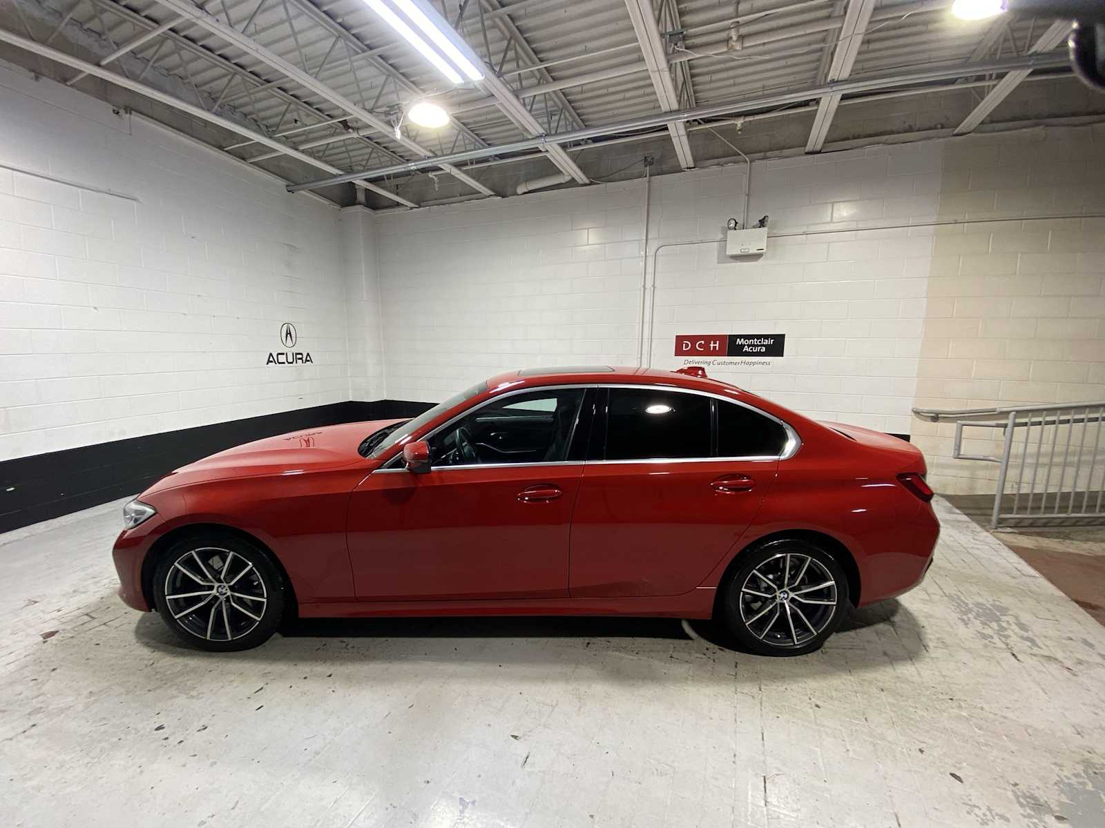 Thumbnail: 2022 BMW 3 Series - 3