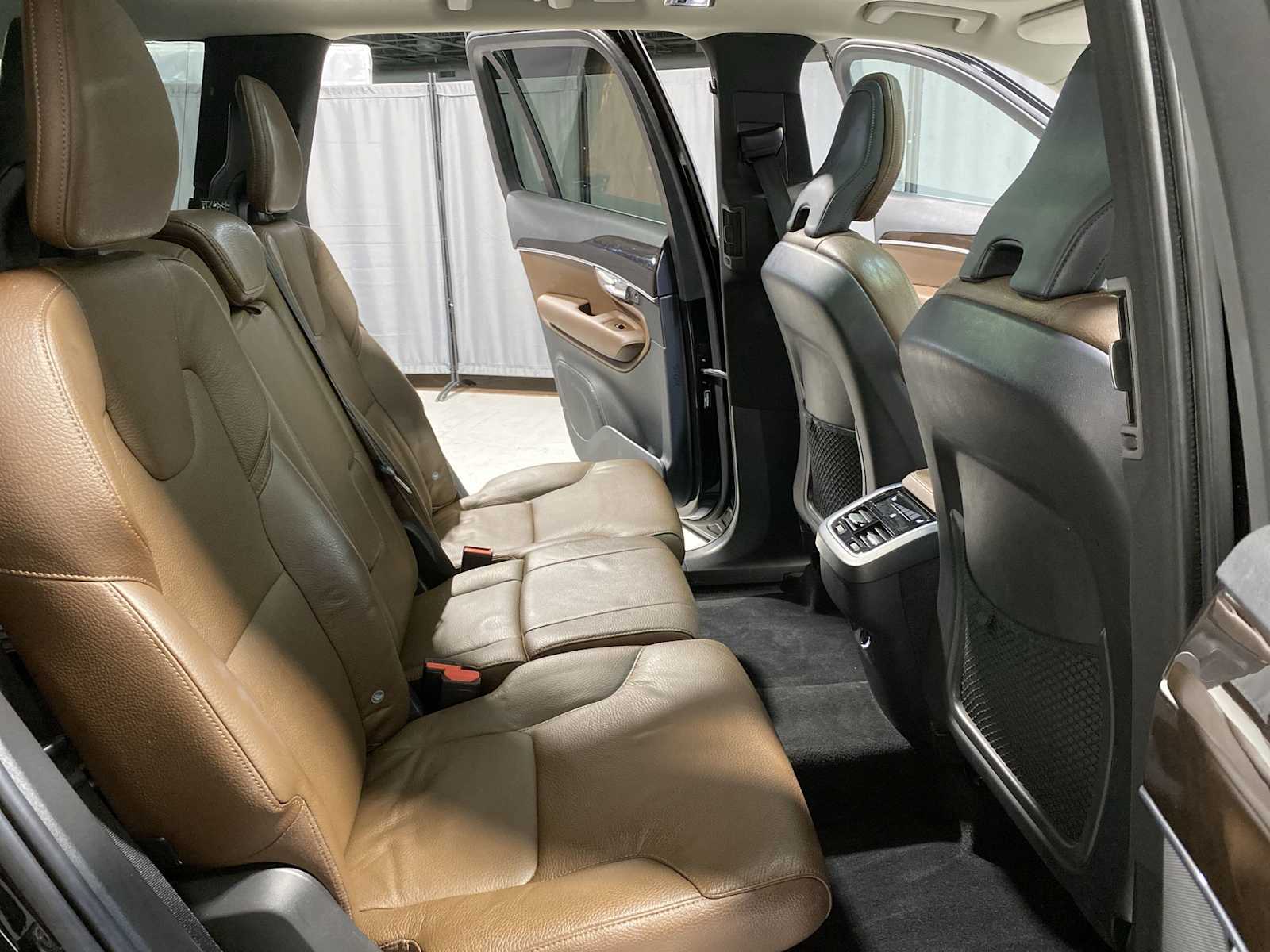 Thumbnail: 2019 Volvo XC90 - 13