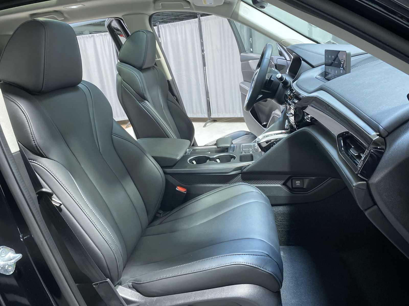 Thumbnail: 2023 Acura MDX - 14