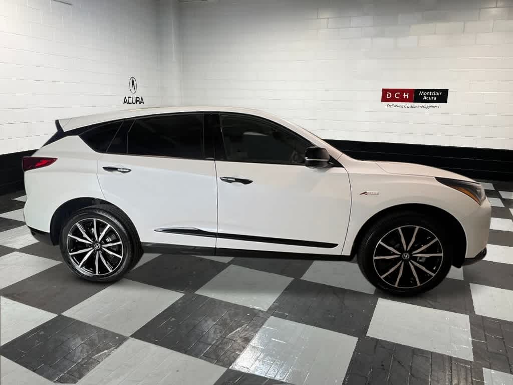 Thumbnail: 2026 Acura RDX - 6