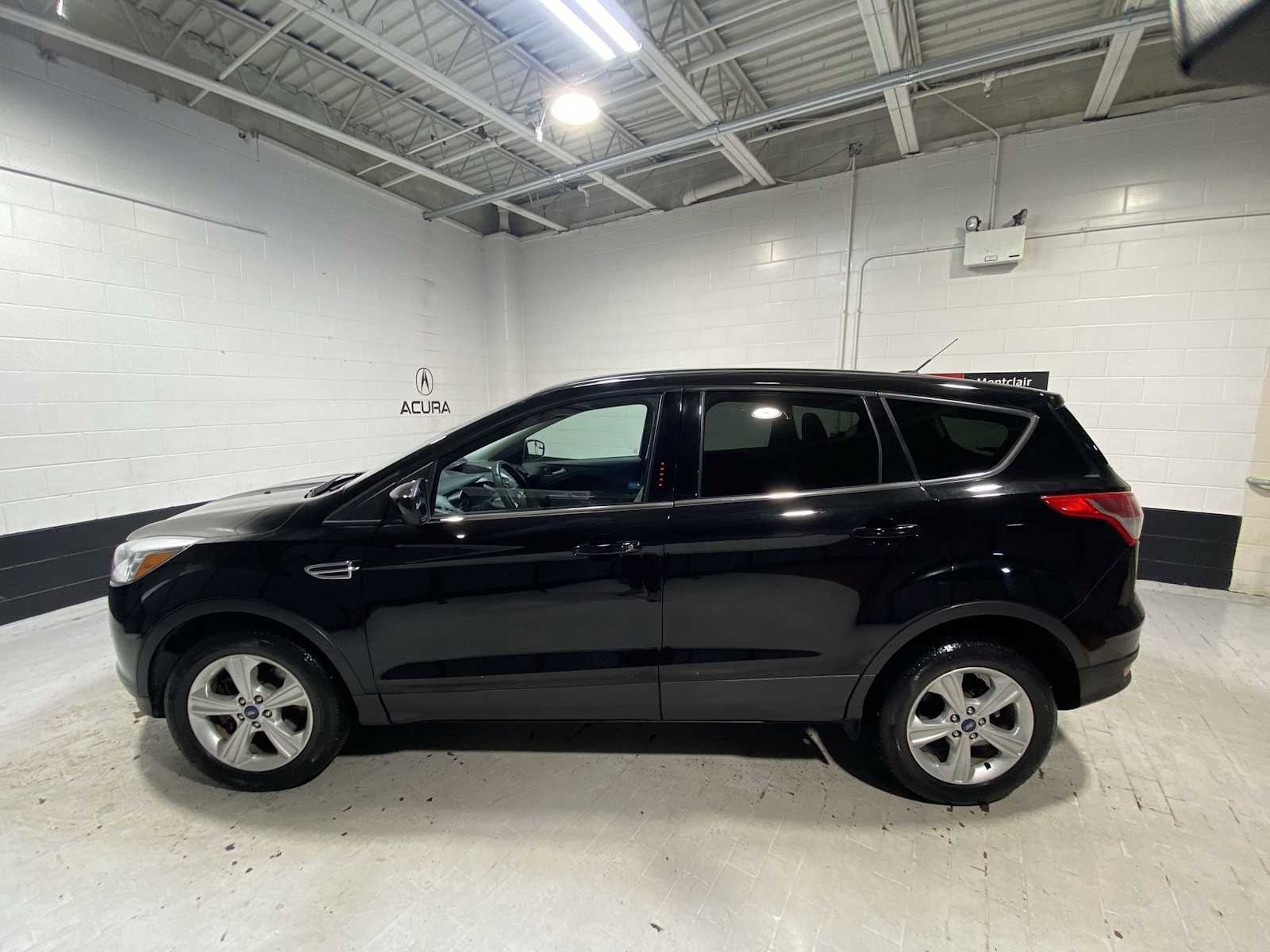 Thumbnail: 2016 Ford Escape - 3