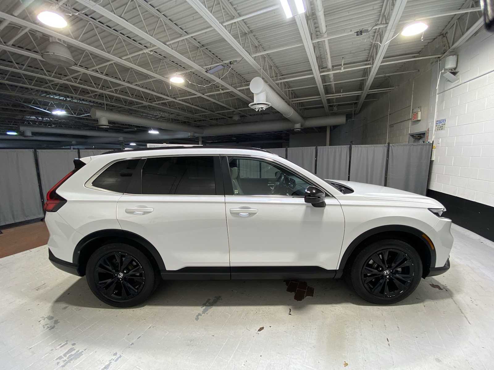 Thumbnail: 2023 Honda CR-V - 27