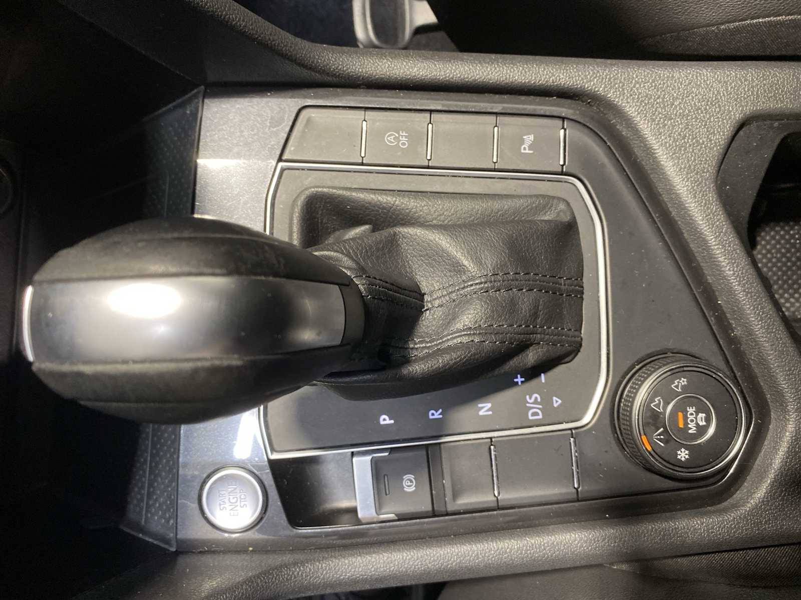 Thumbnail: 2020 Volkswagen Tiguan - 17