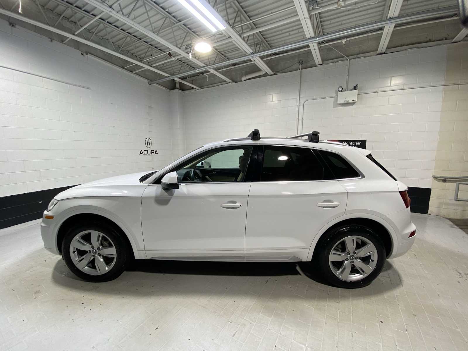Thumbnail: 2019 Audi Q5 - 3