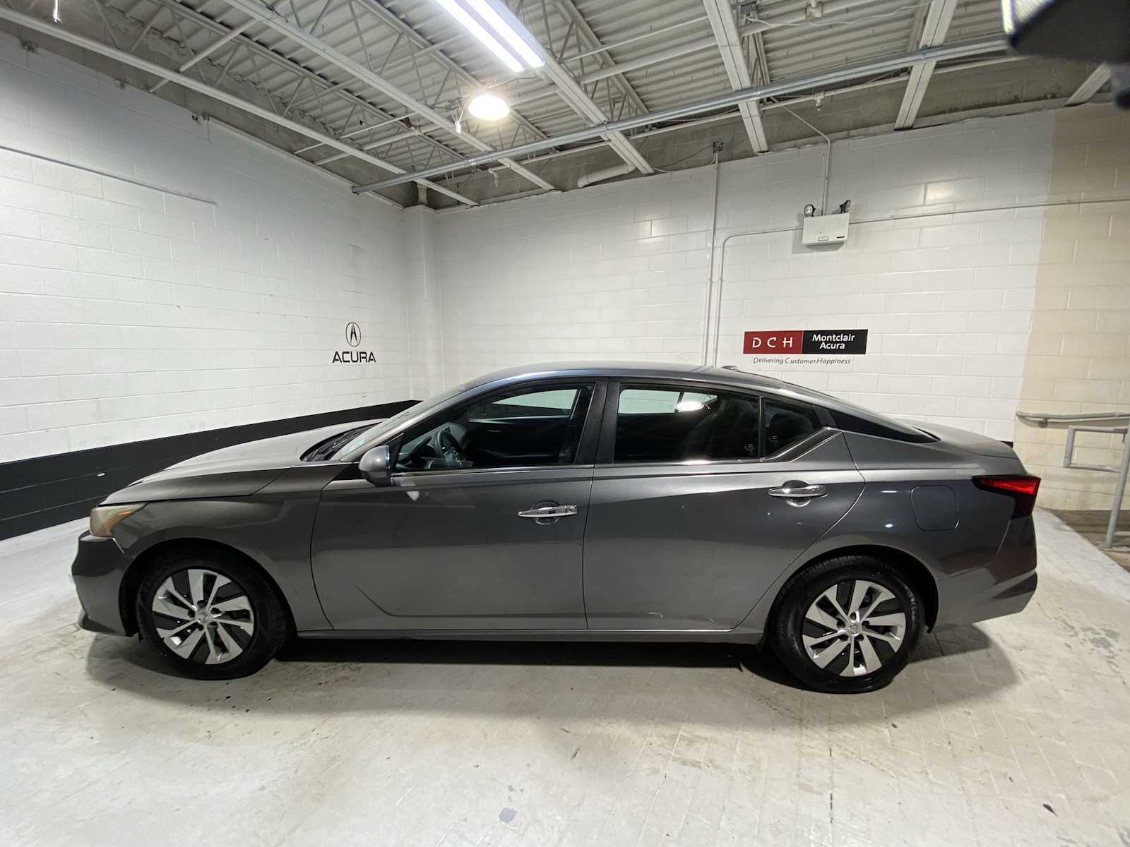 Thumbnail: 2020 Nissan Altima - 3
