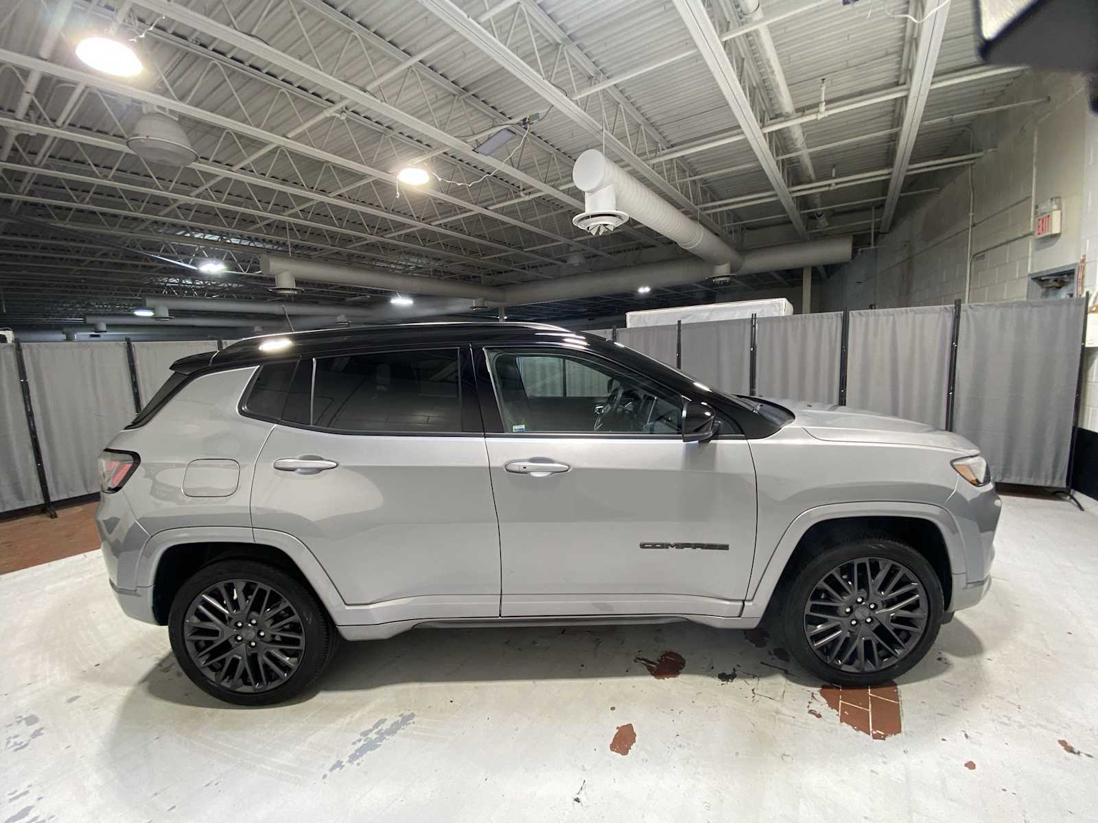 Thumbnail: 2022 Jeep Compass - 27