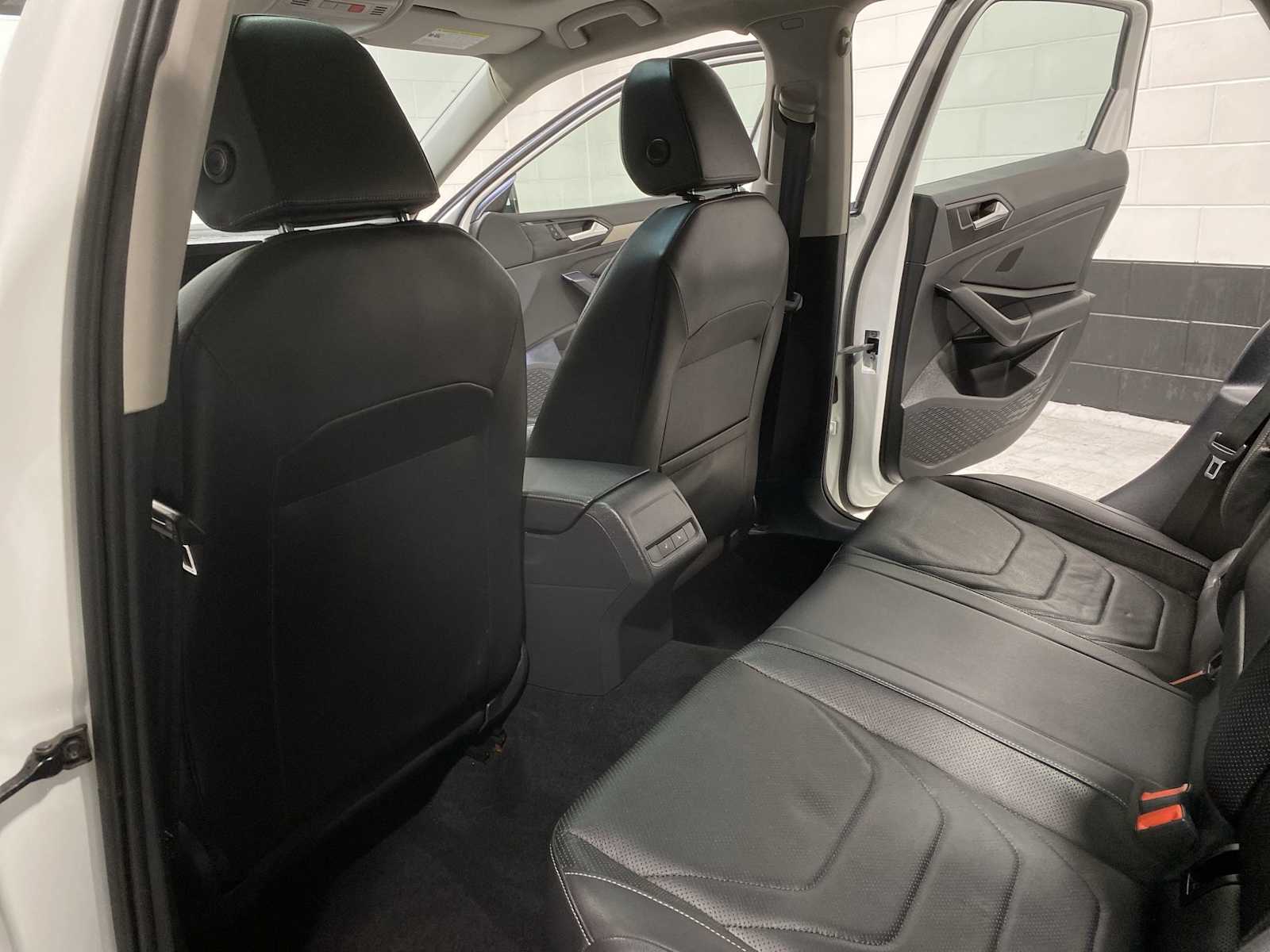 Thumbnail: 2019 Volkswagen Jetta - 12