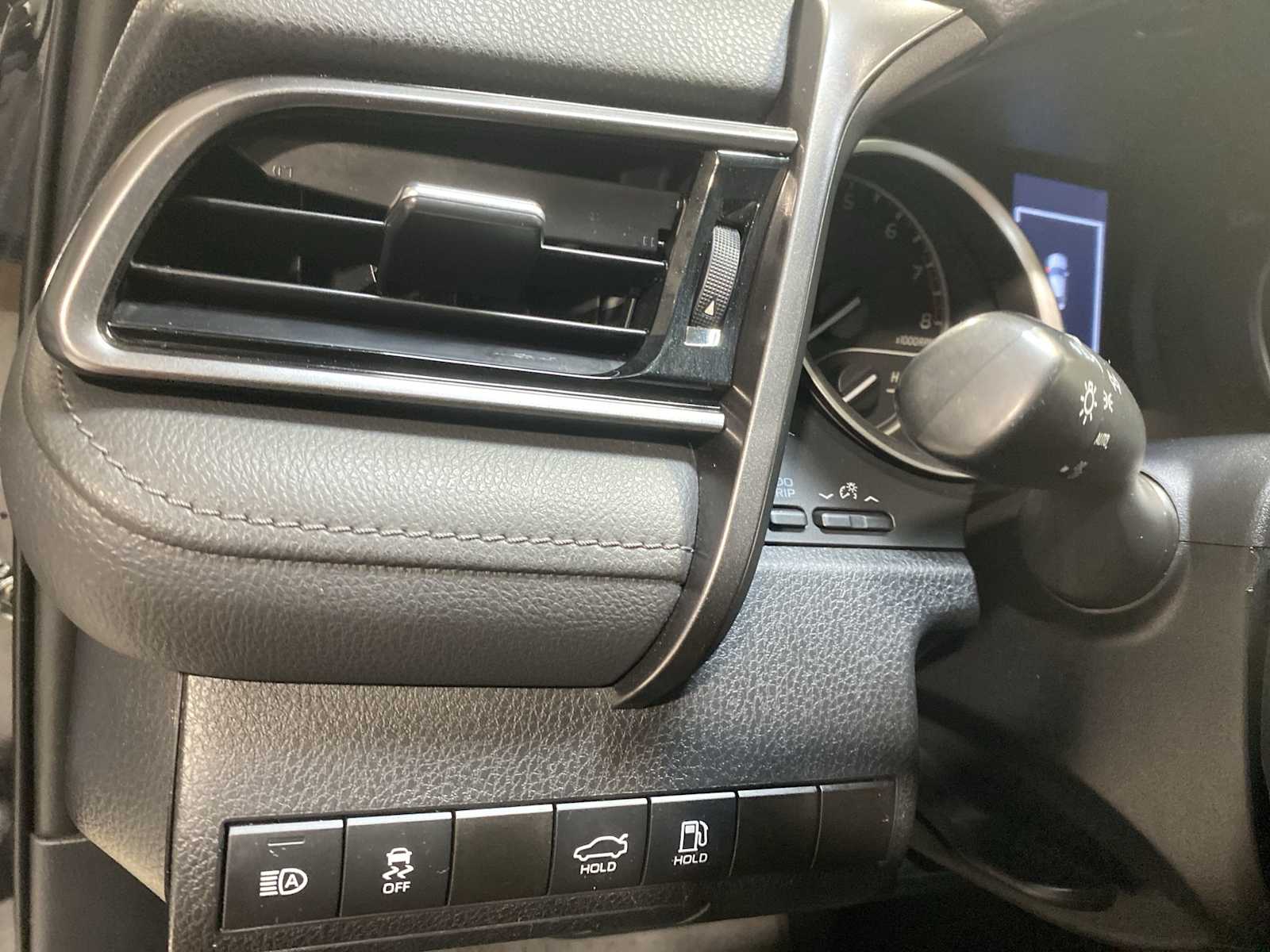 Thumbnail: 2021 Toyota Camry - 24