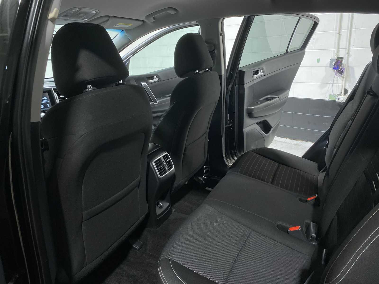 Thumbnail: 2018 Kia Sportage - 12