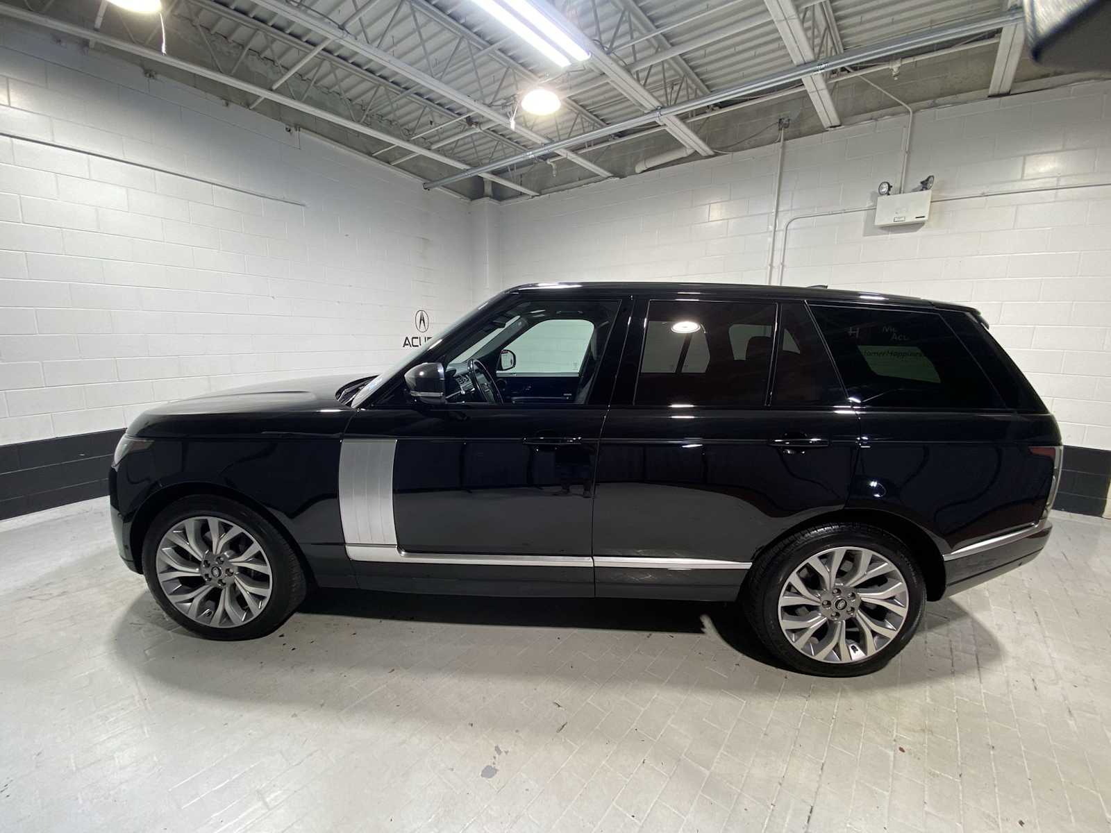 Thumbnail: 2021 Land Rover Range Rover - 3