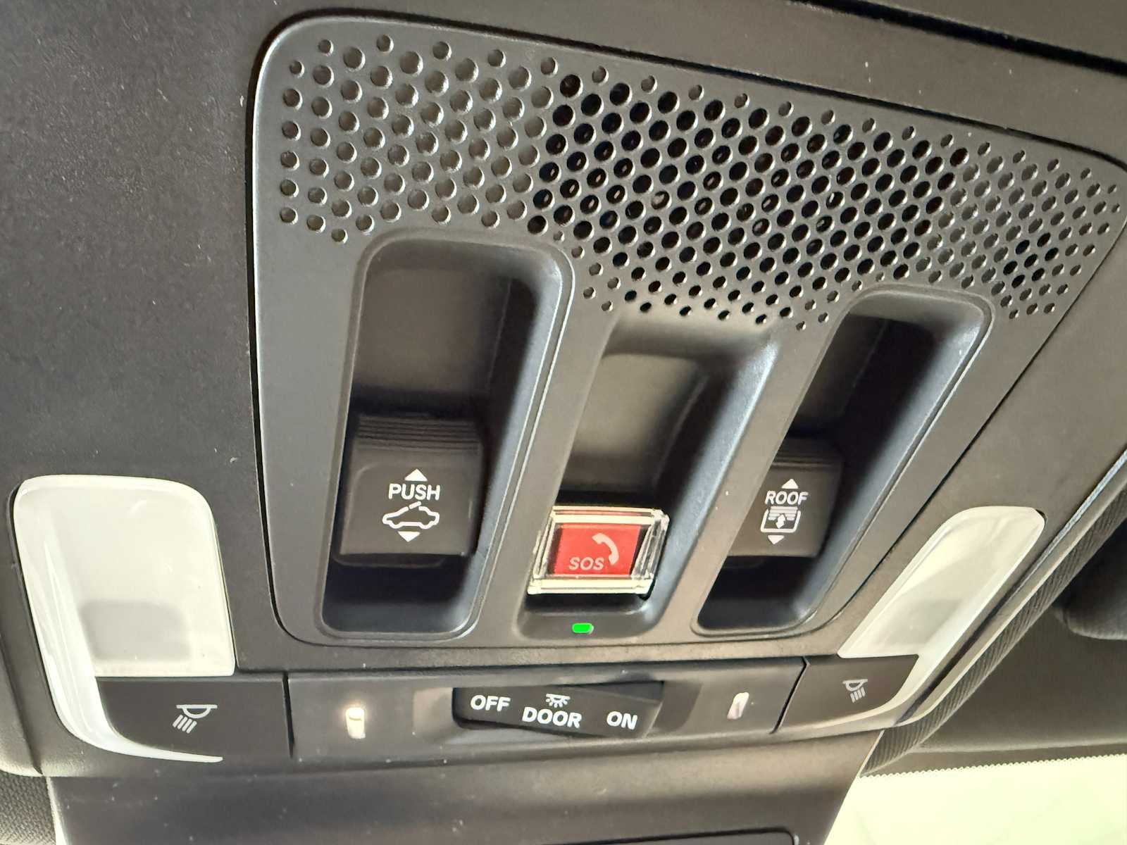 Thumbnail: 2025 Acura ADX - 28