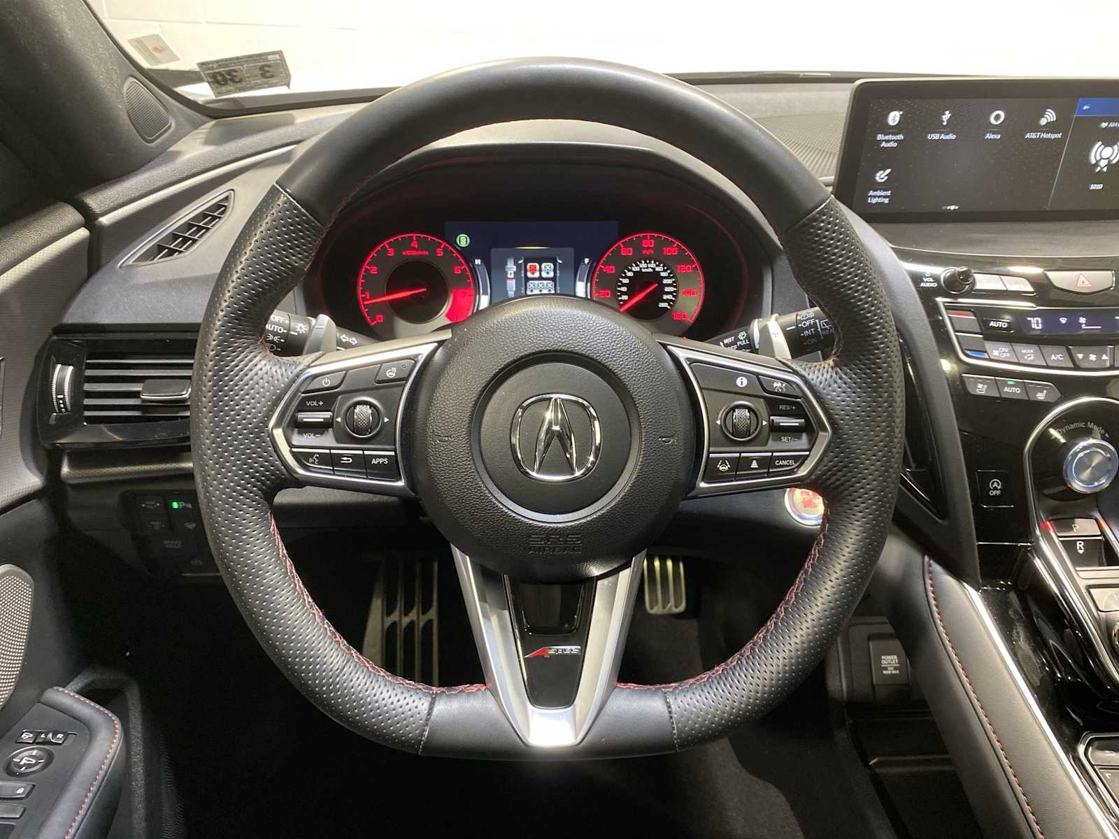 Thumbnail: 2025 Acura RDX - 15