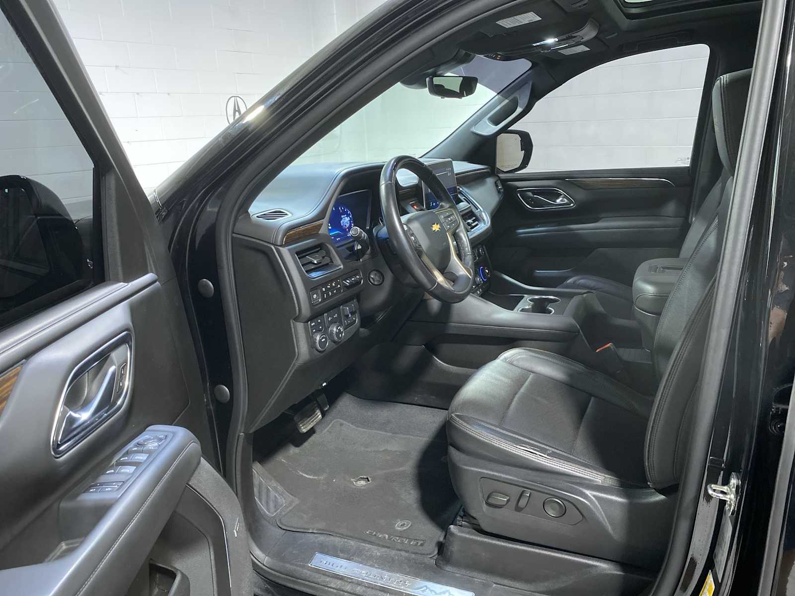 Thumbnail: 2023 Chevrolet Tahoe - 2