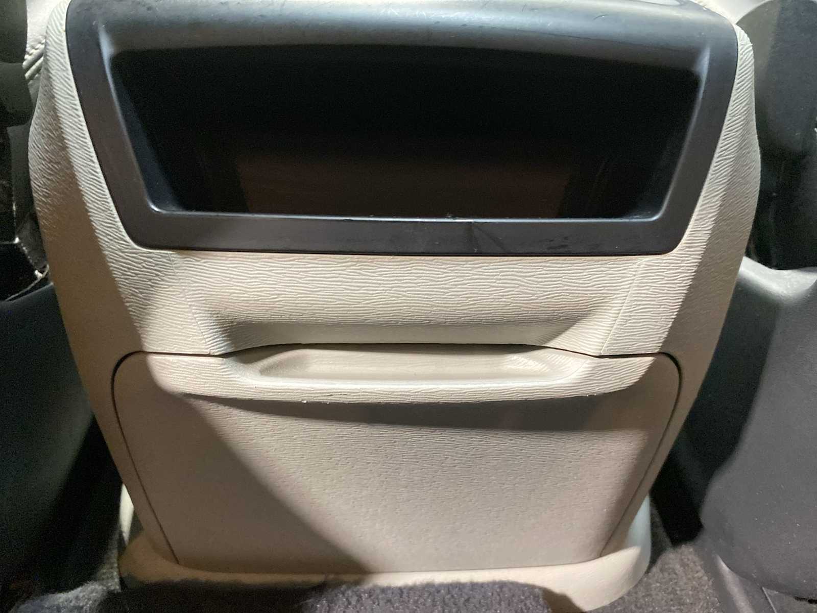 Thumbnail: 2011 Toyota Sienna - 25