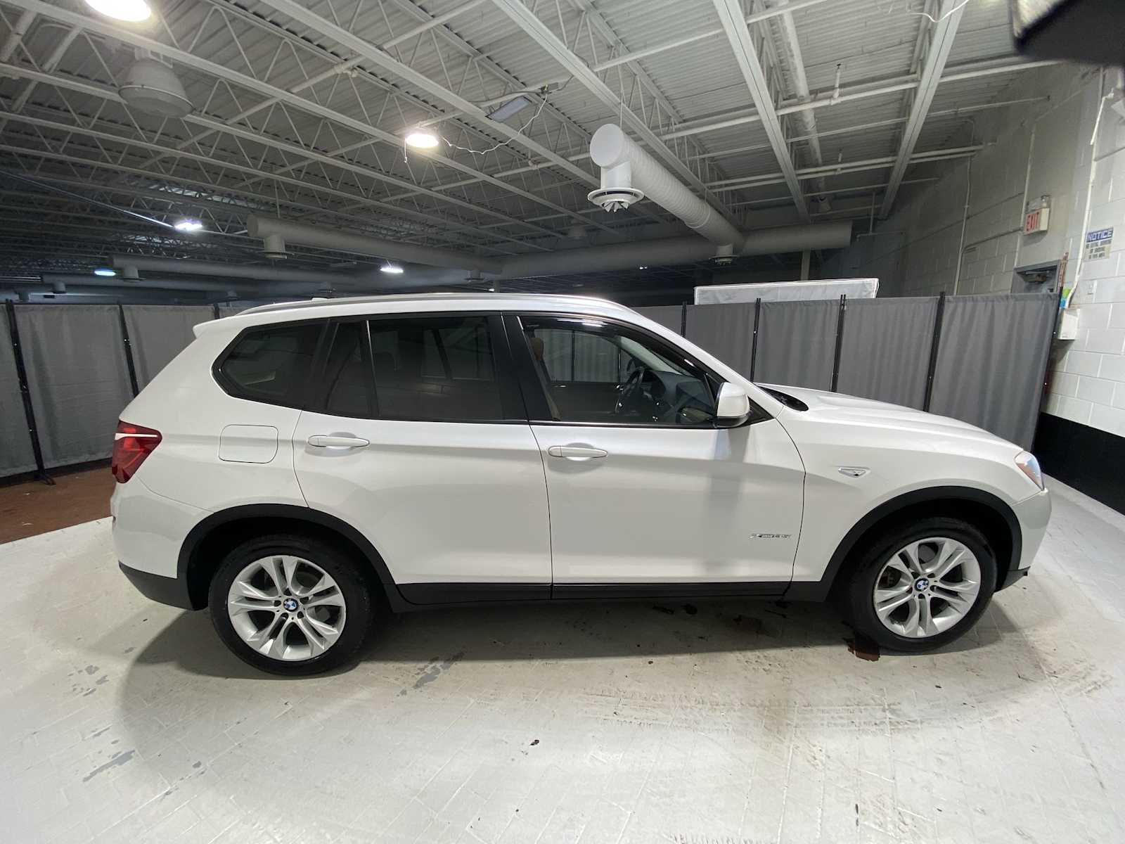 Thumbnail: 2015 BMW X3 - 27