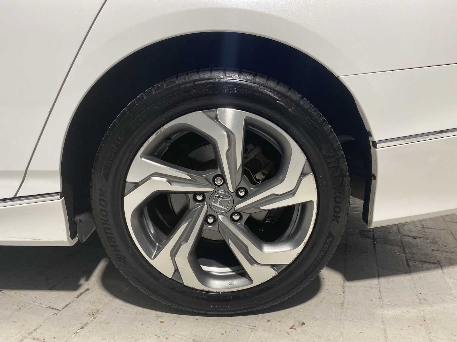 Thumbnail: 2019 Honda Accord - 8