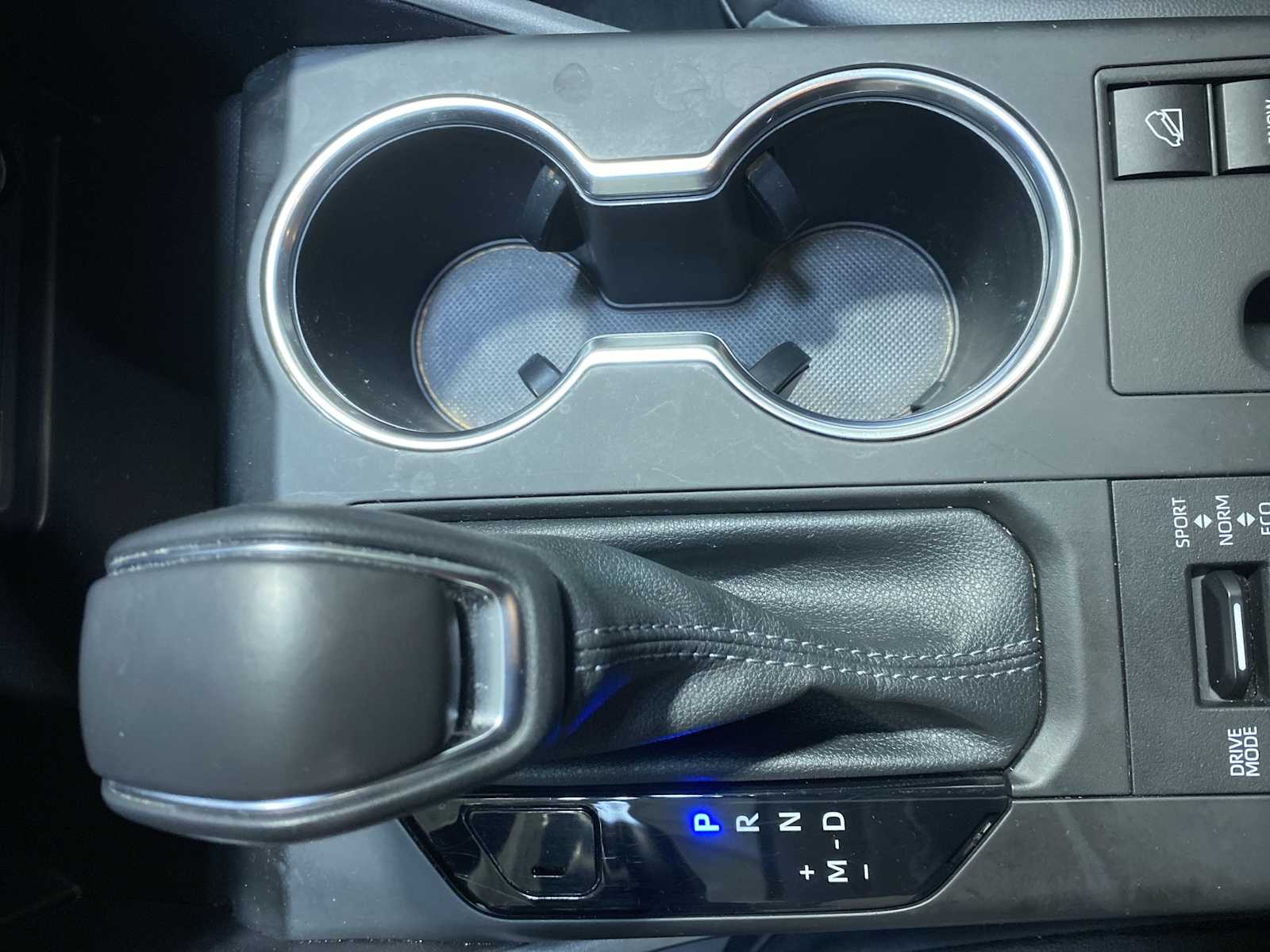 Thumbnail: 2023 Toyota Highlander - 17