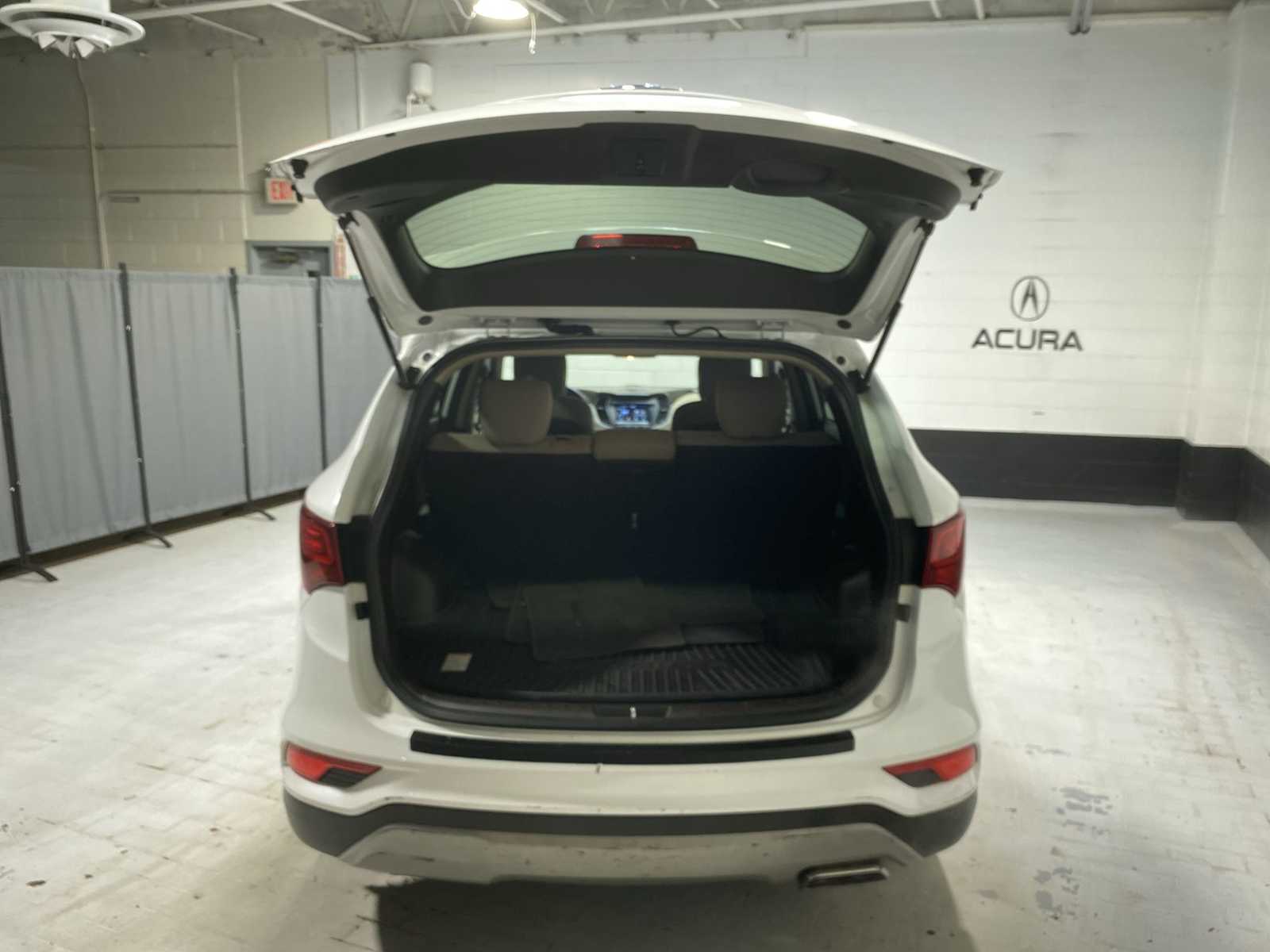 Thumbnail: 2017 Hyundai Santa Fe - 19