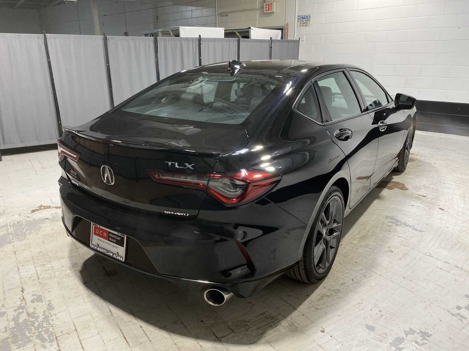 Thumbnail: 2025 Acura TLX - 26