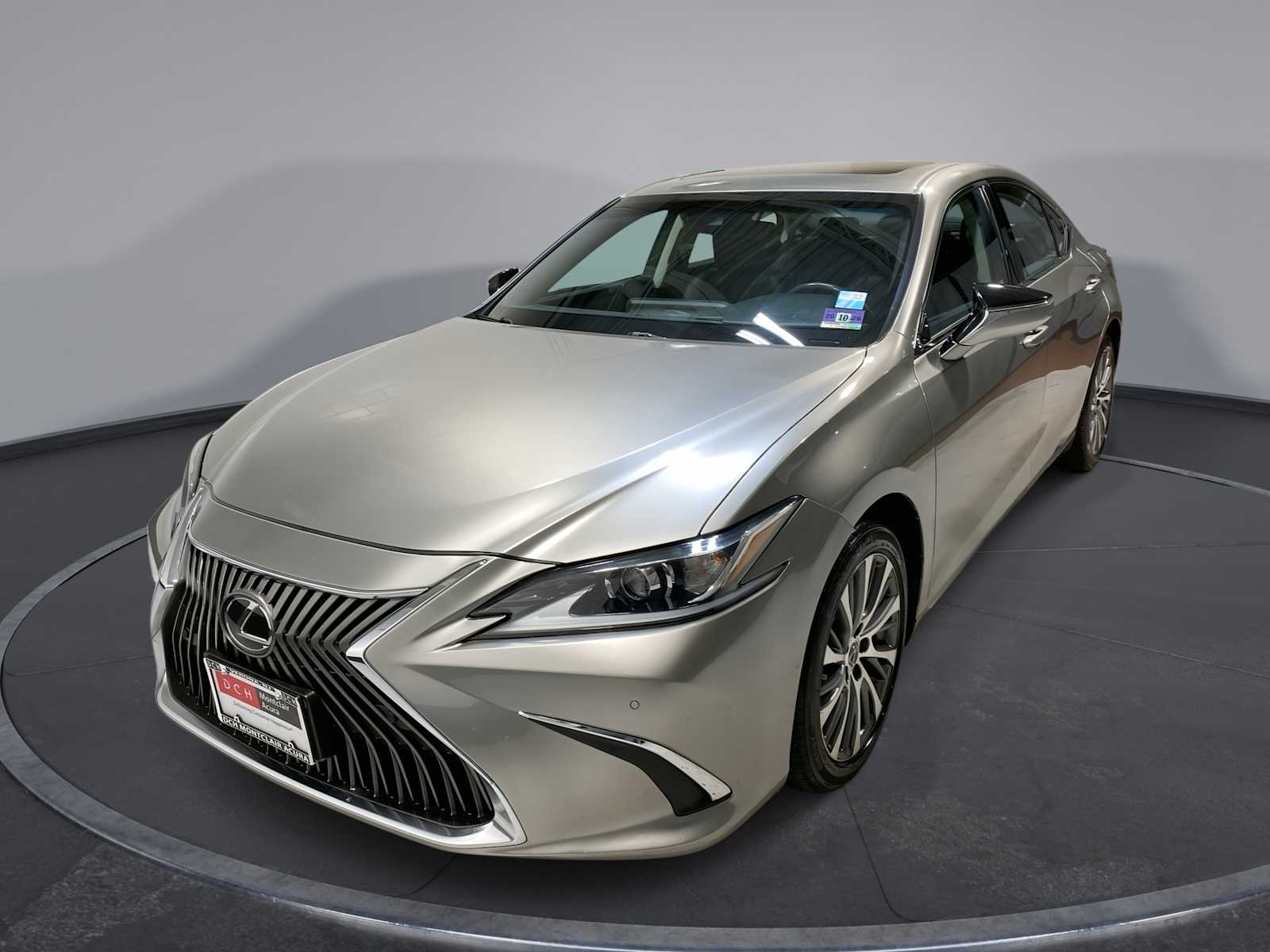 Thumbnail: 2019 Lexus ES - 1