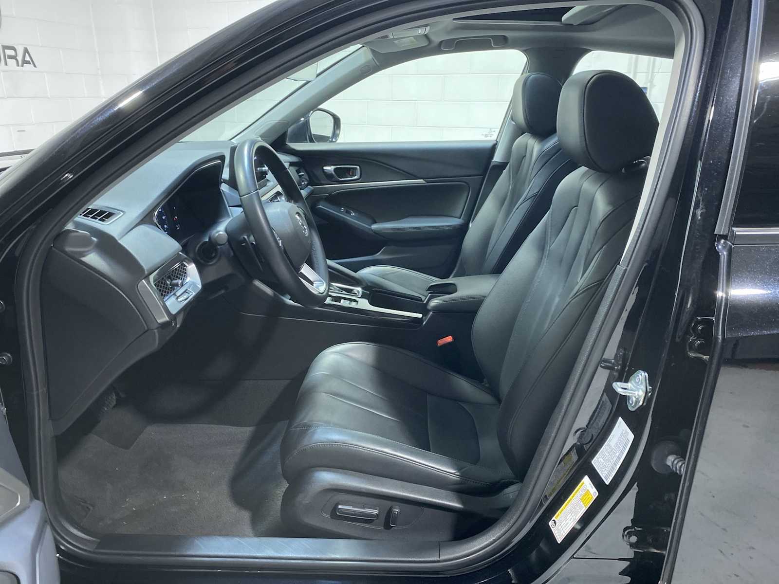 Thumbnail: 2023 Acura Integra - 2