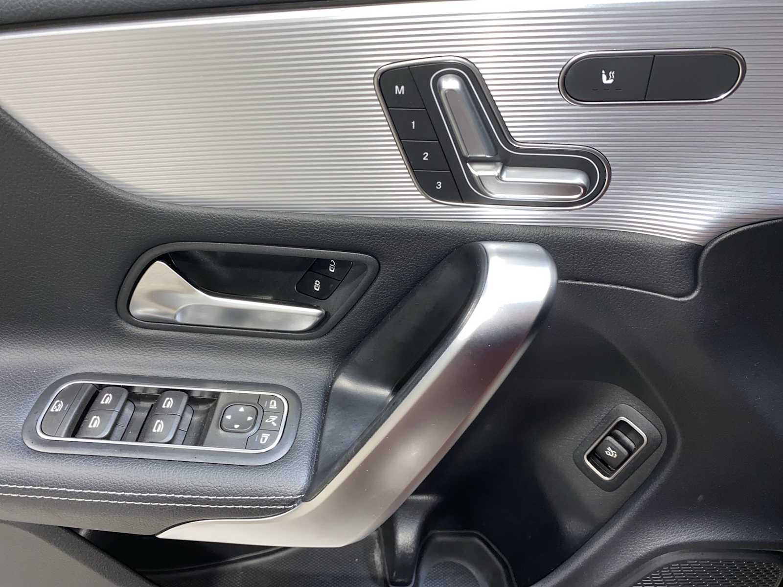 Thumbnail: 2020 Mercedes-Benz CLA - 22