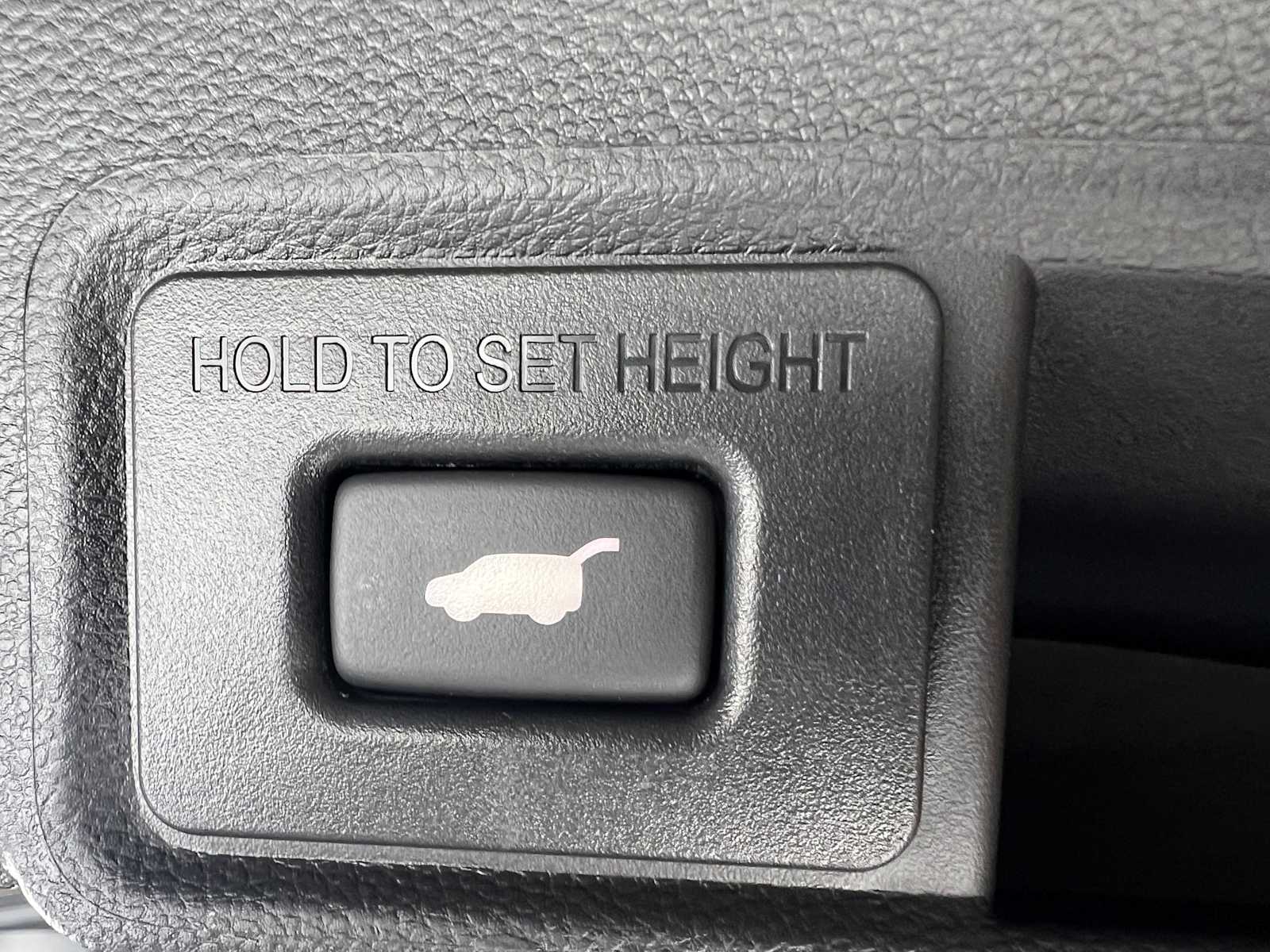 Thumbnail: 2026 Acura RDX - 28