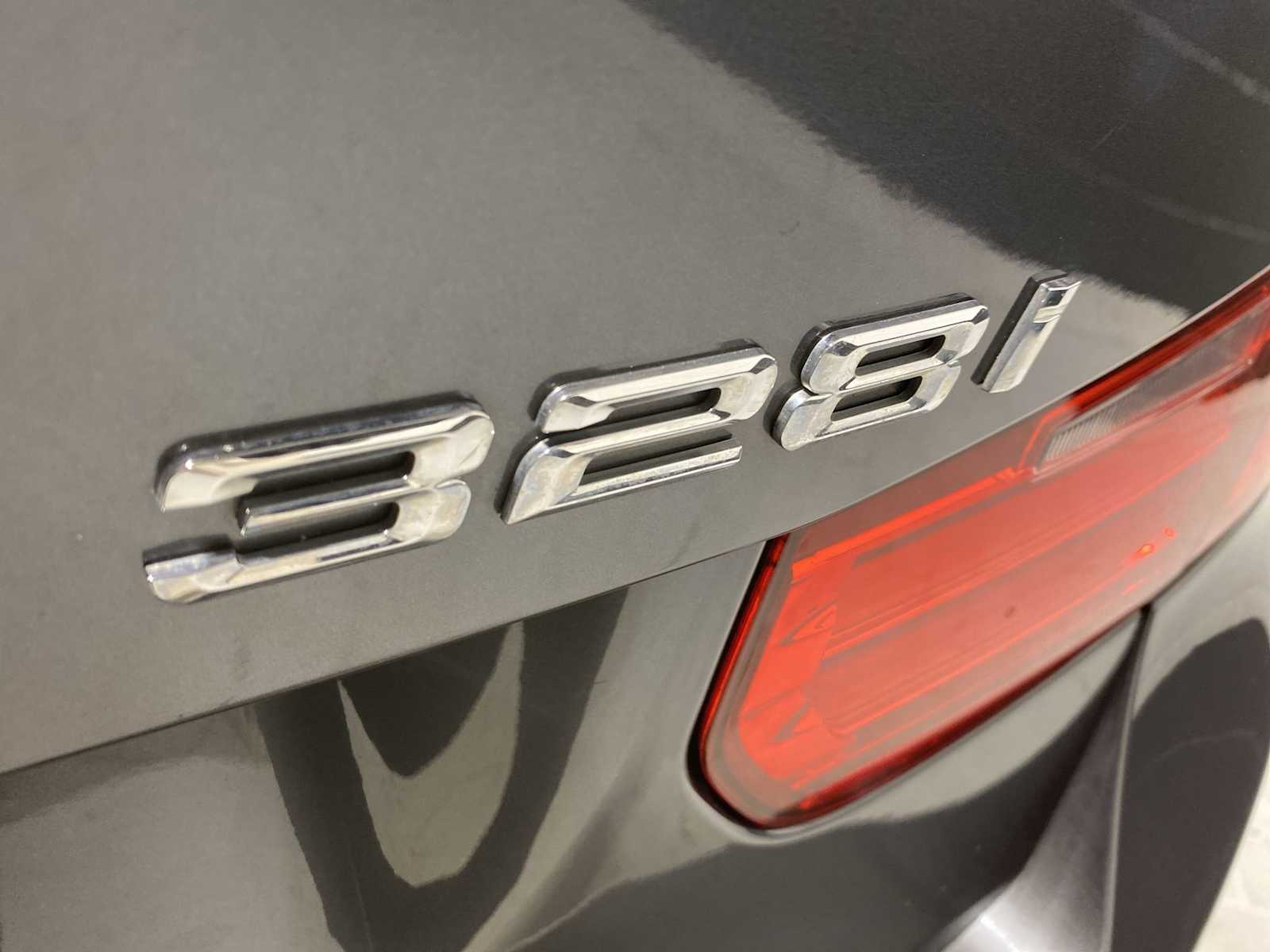 Thumbnail: 2013 BMW 3 Series - 7