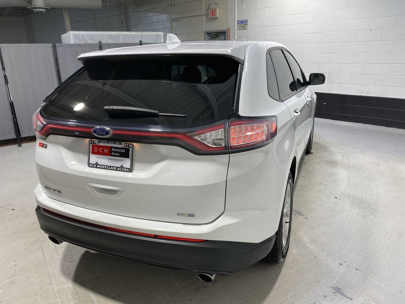 Thumbnail: 2016 Ford Edge - 26