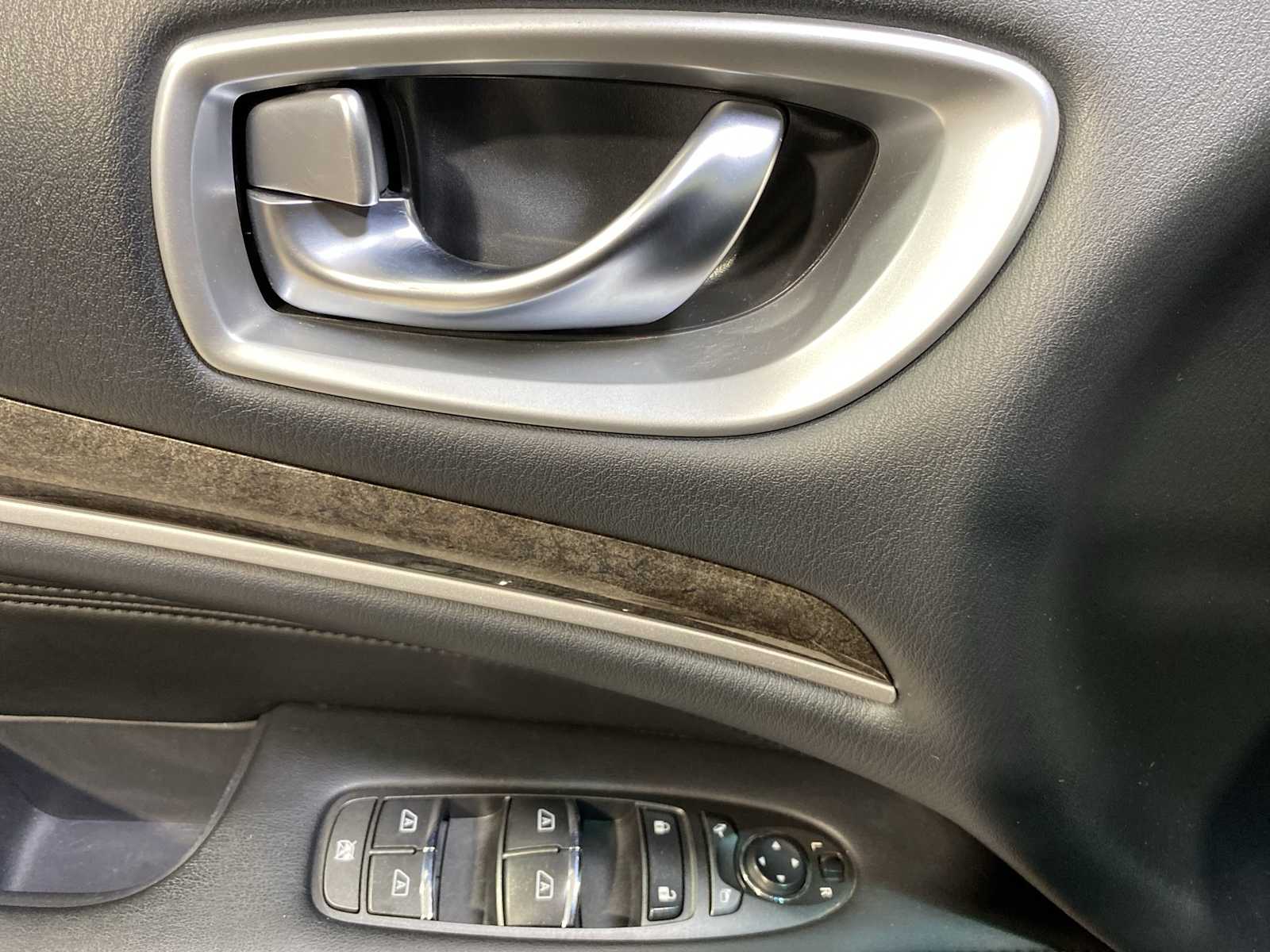 Thumbnail: 2015 INFINITI QX60 - 23