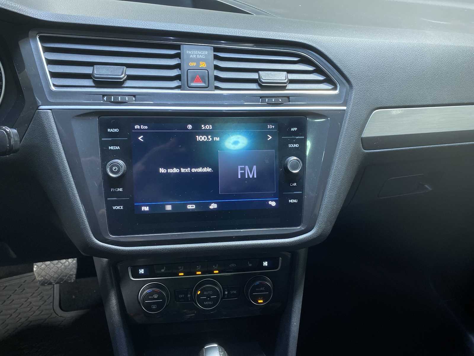 Thumbnail: 2020 Volkswagen Tiguan - 16