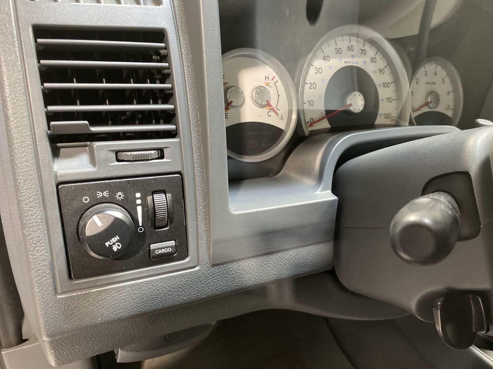 Thumbnail: 2007 Dodge Dakota - 24