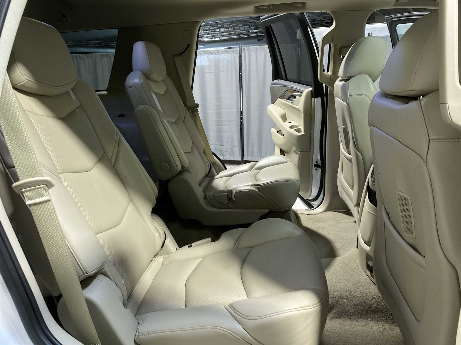 Thumbnail: 2020 Cadillac Escalade - 13