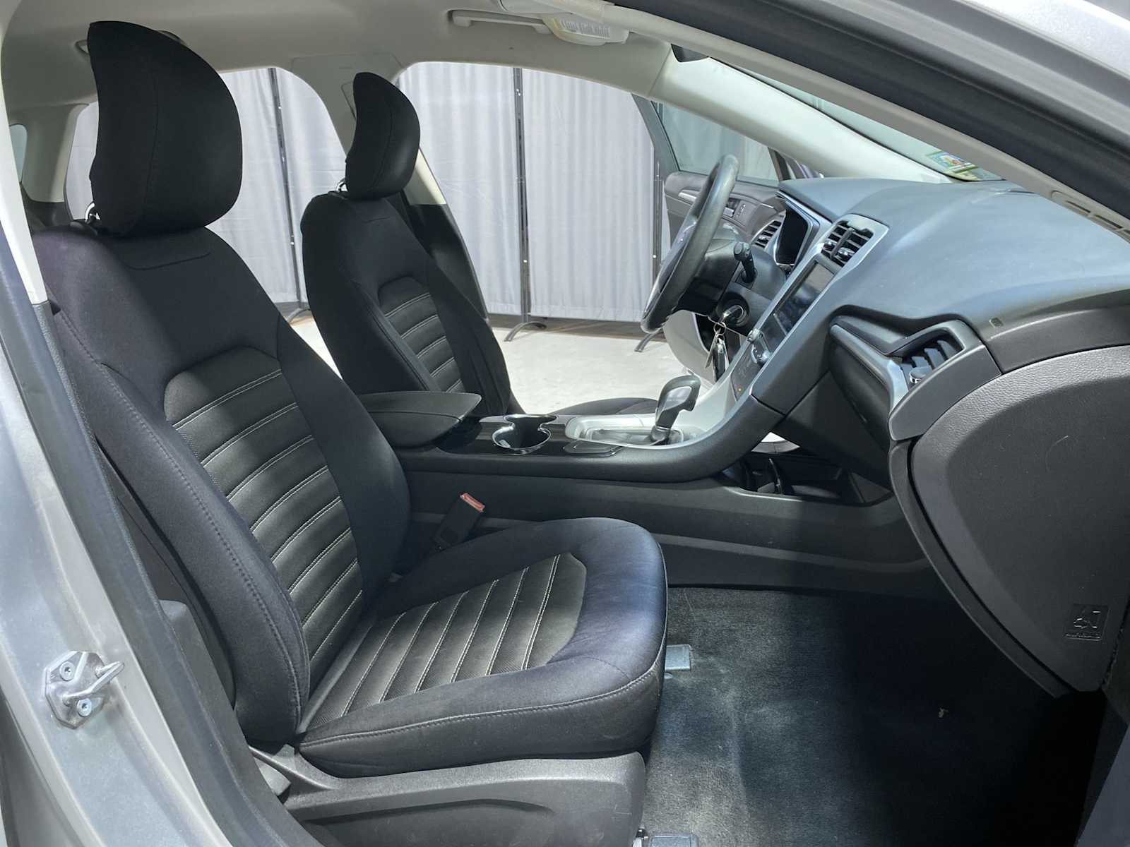 Thumbnail: 2014 Ford Fusion - 14