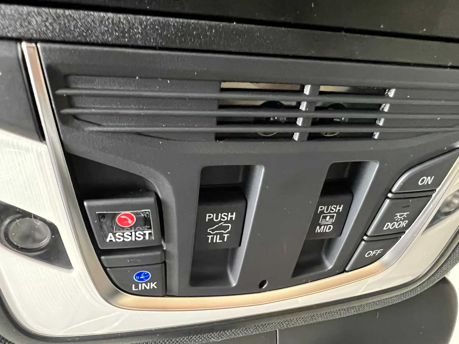 Thumbnail: 2026 Acura RDX - 24