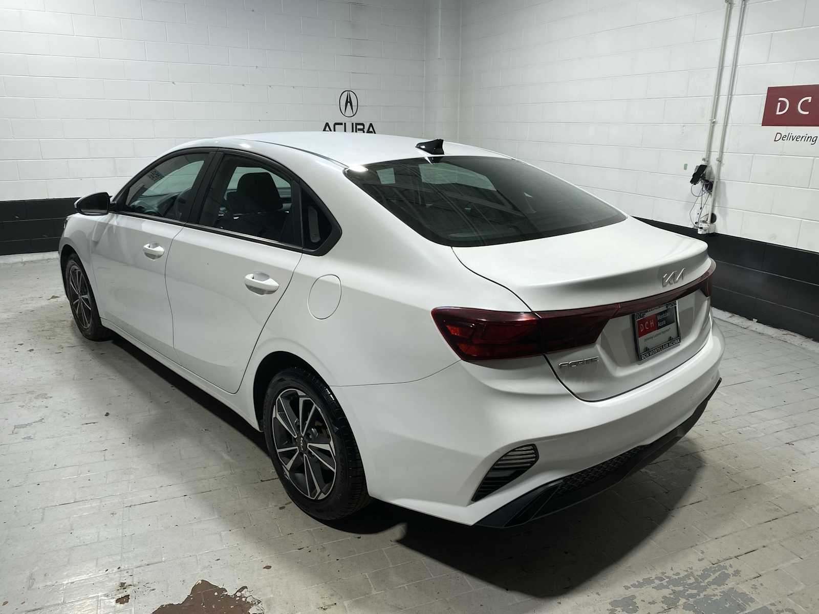 Thumbnail: 2023 Kia Forte - 4
