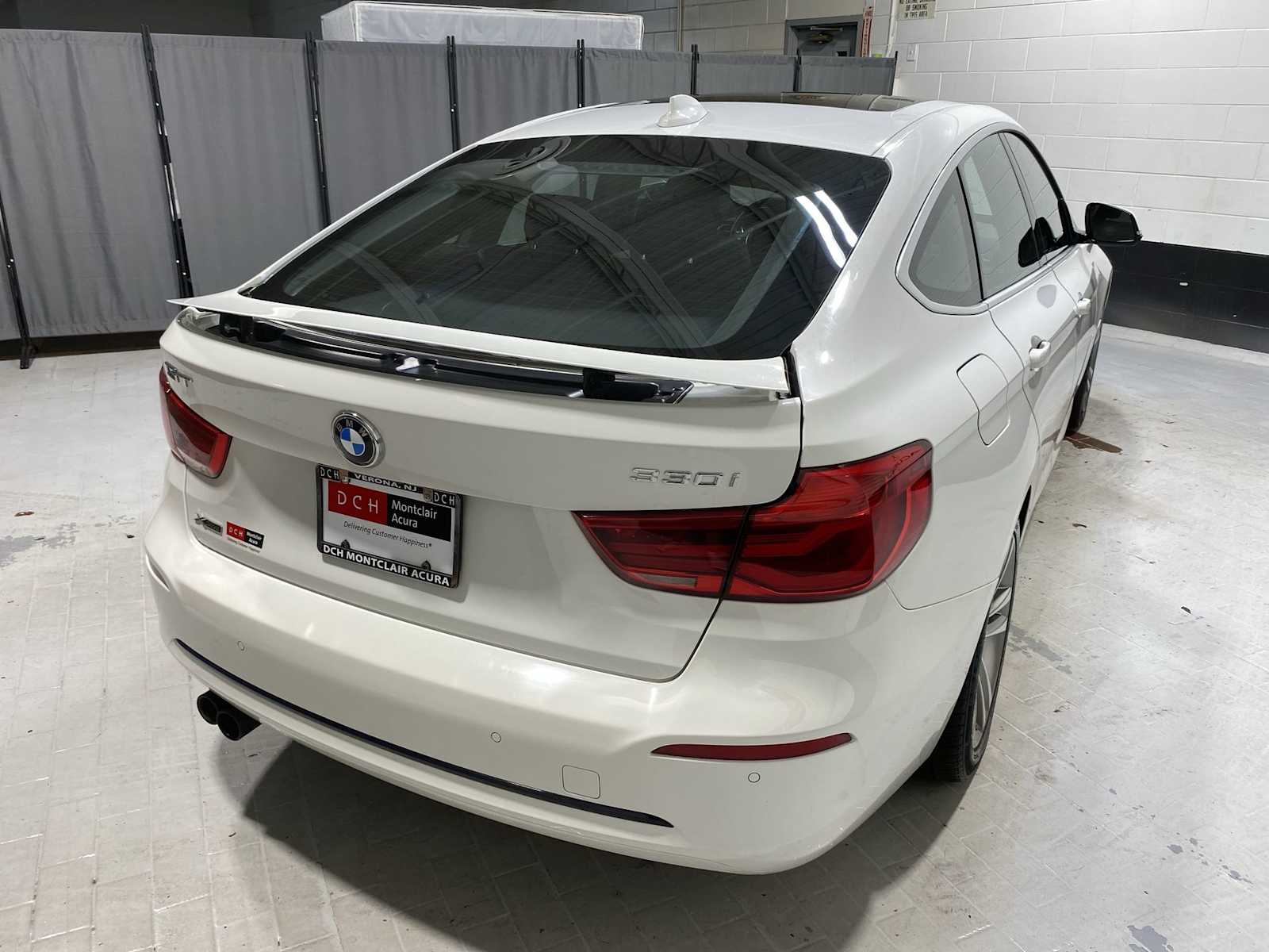 Thumbnail: 2019 BMW 3 Series - 25