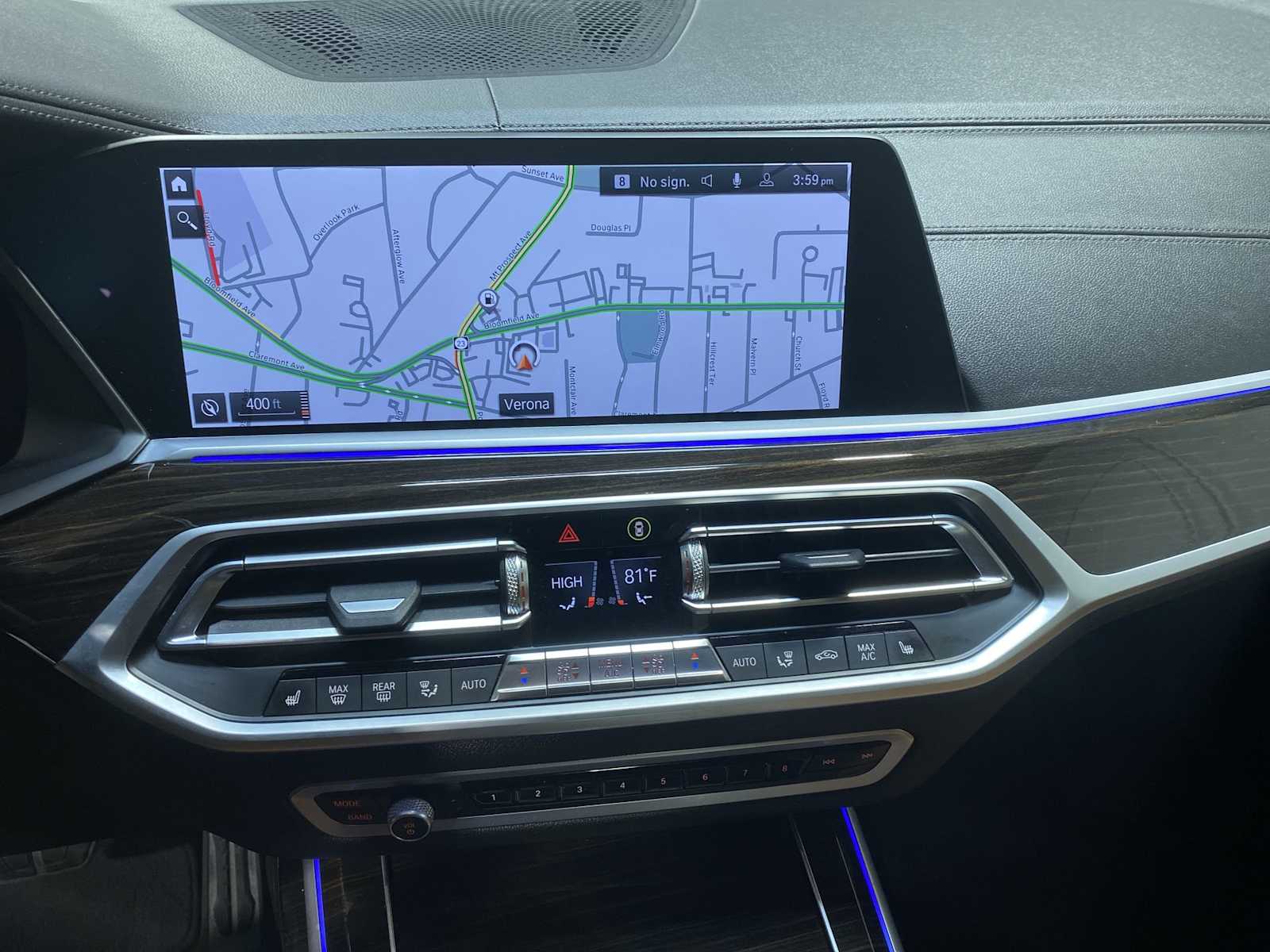 Thumbnail: 2021 BMW X7 - 16