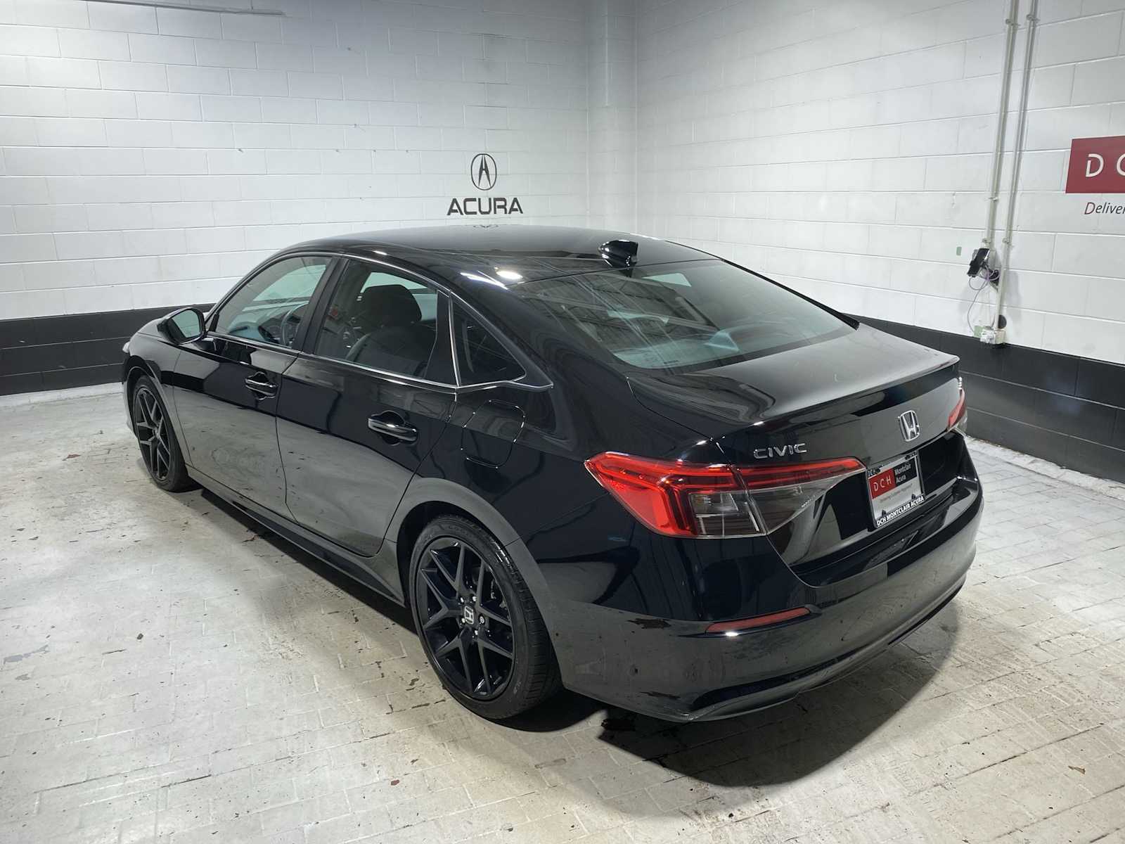 Thumbnail: 2023 Honda Civic - 4